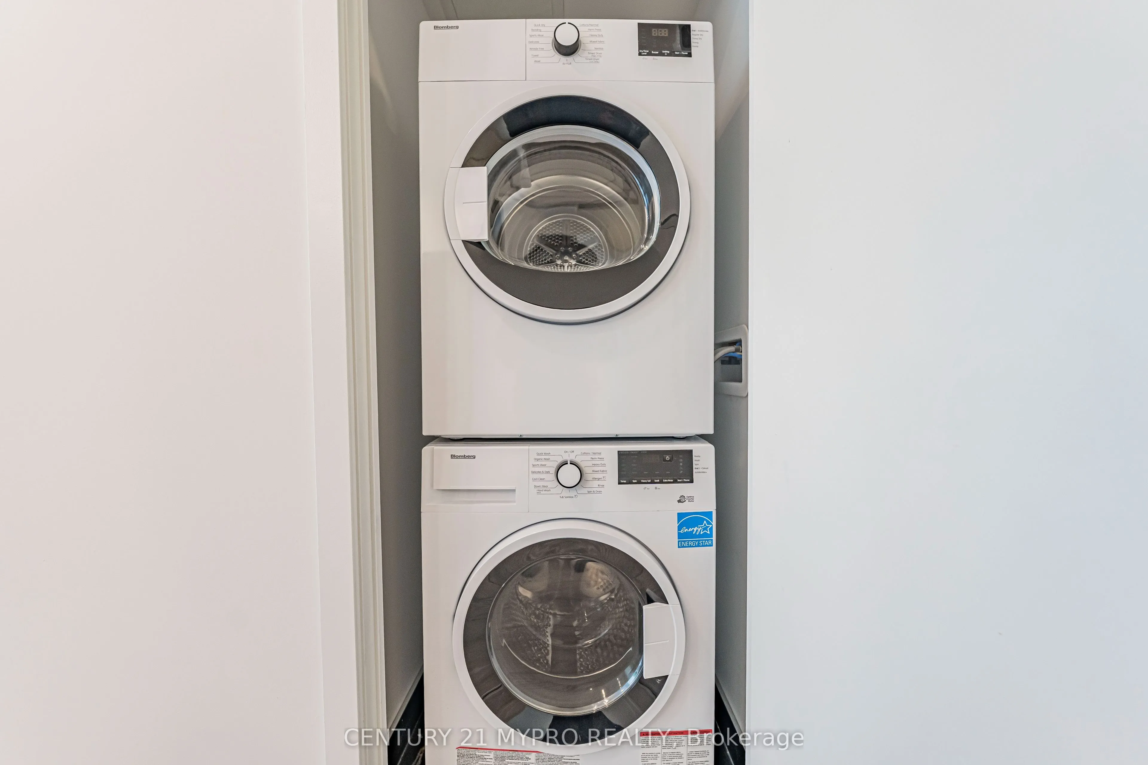 1100 Sheppard Avenue W, #105