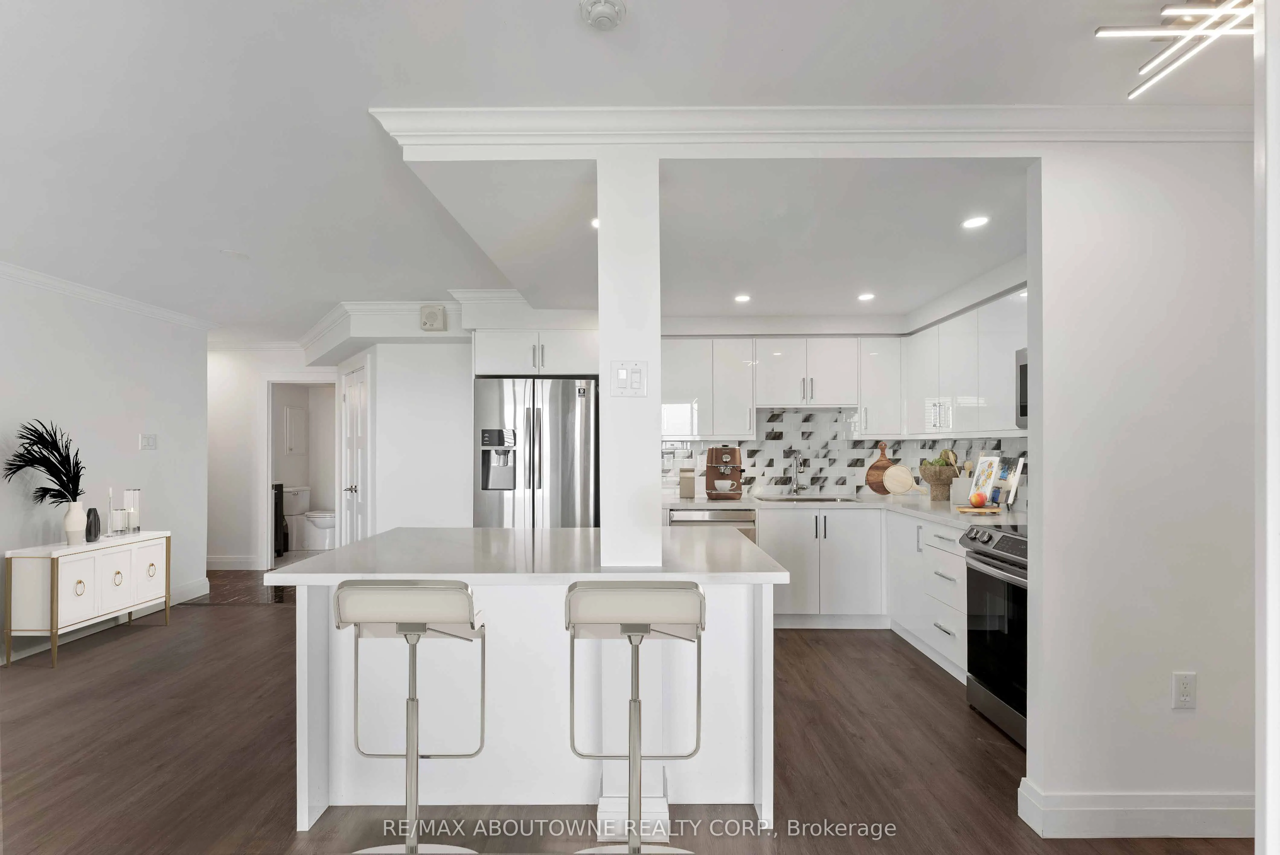 1110 Walden Circle, #903