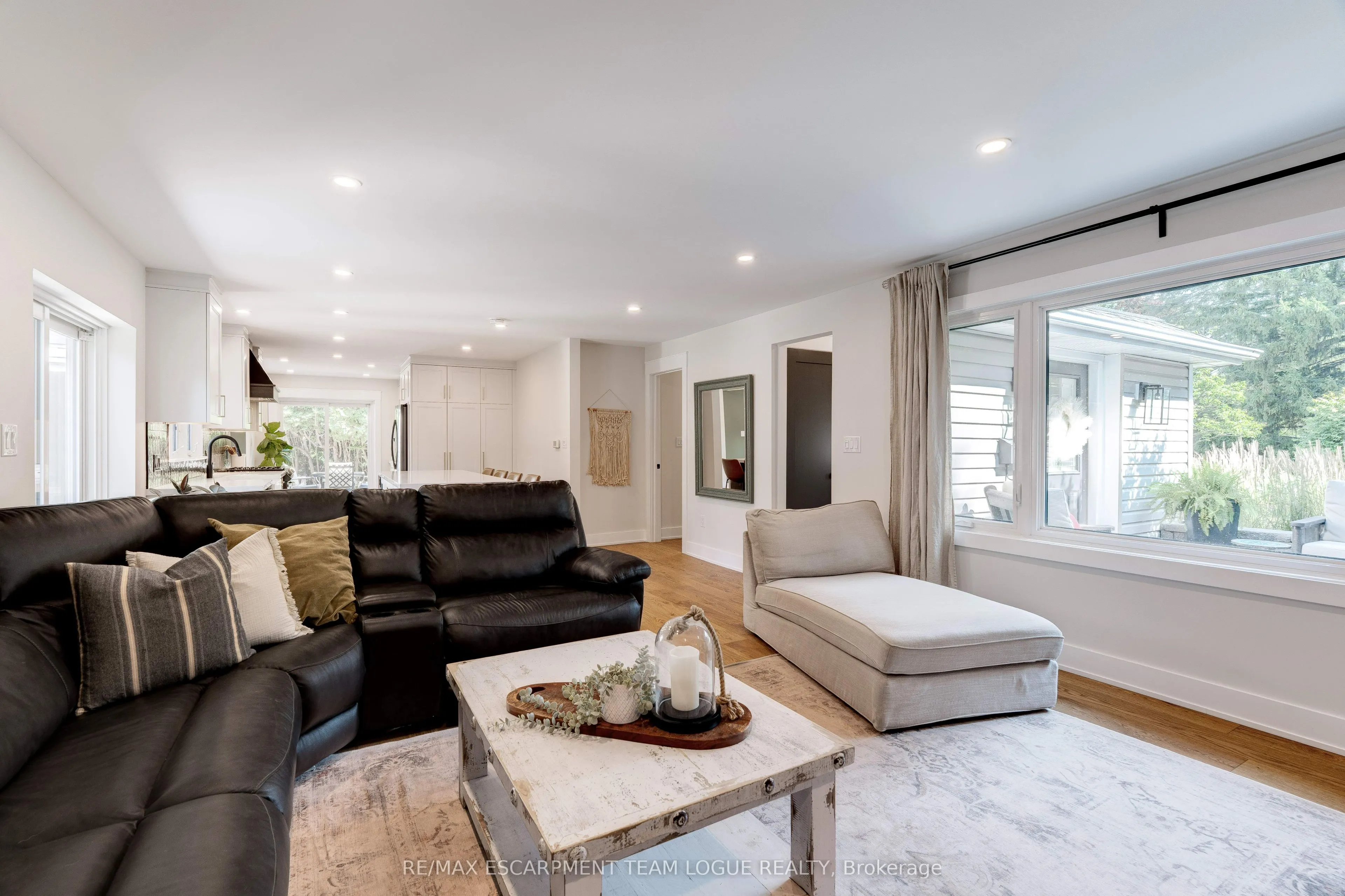 258 Gardenview Drive