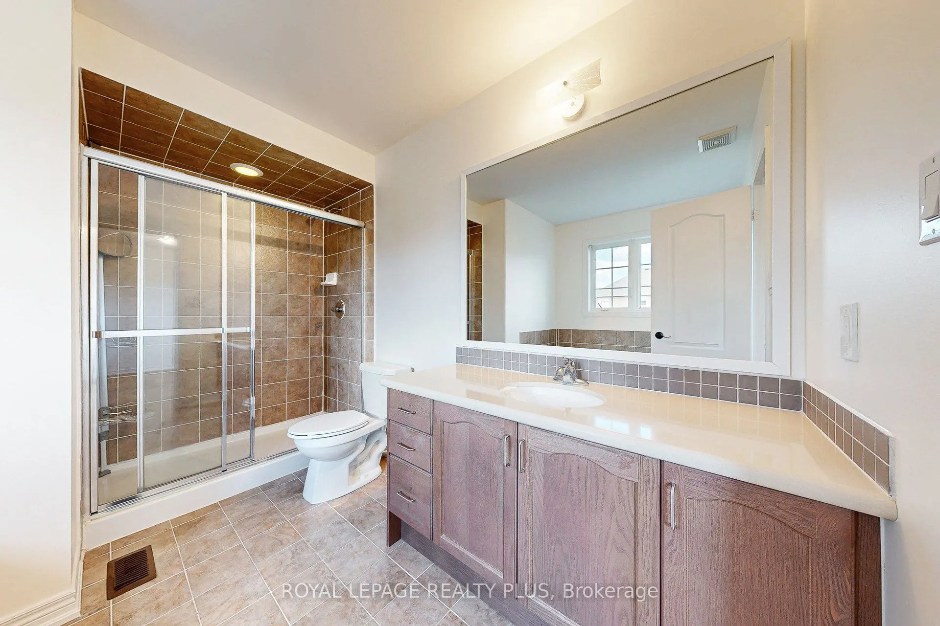 5371 Tenth Line W