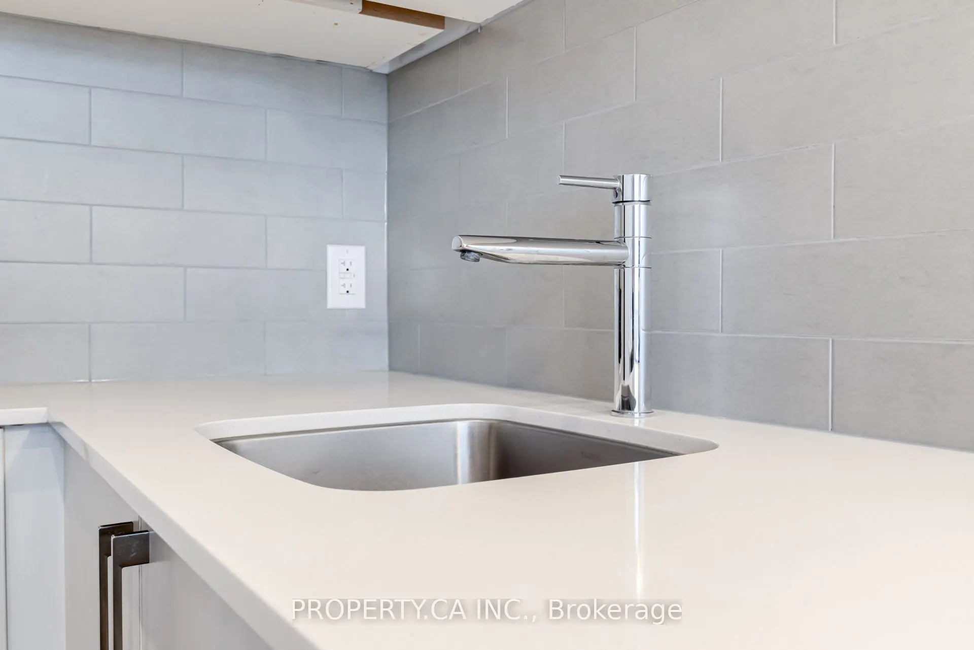 2560 Eglinton Avenue W, #2509