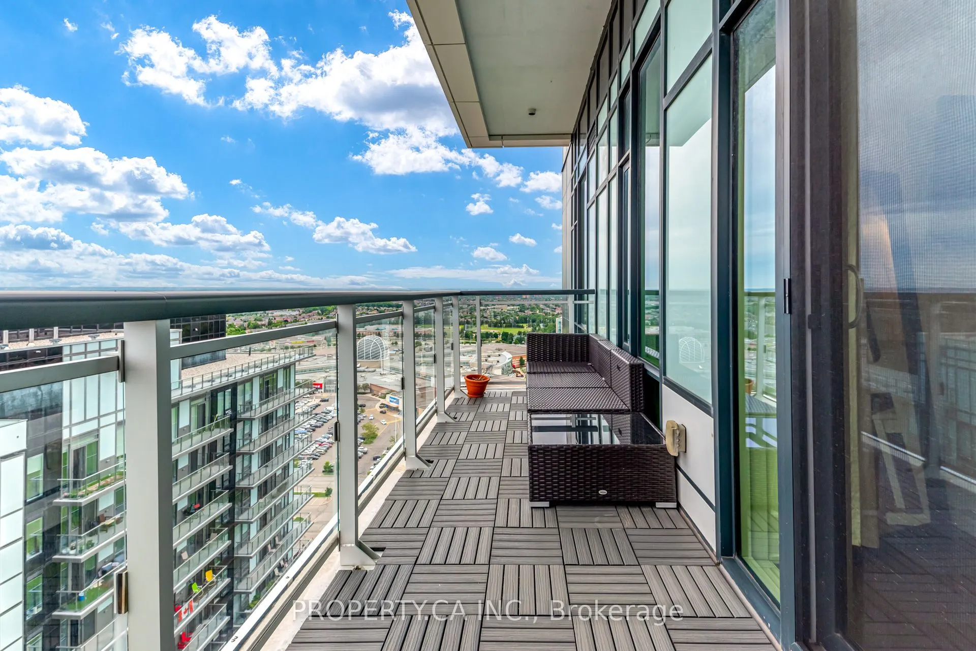 2560 Eglinton Avenue W, #2509