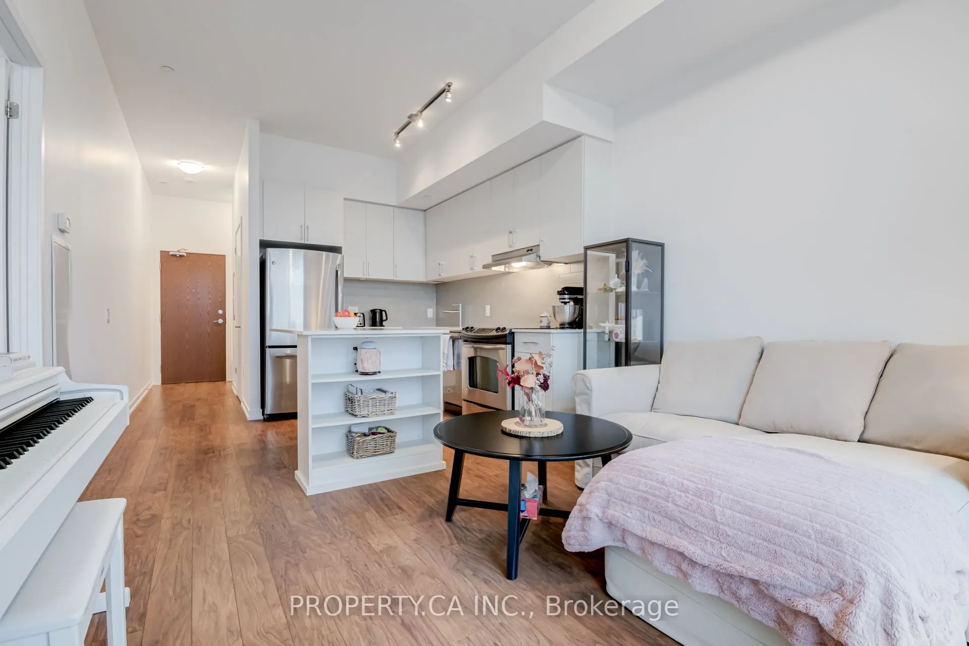 2560 Eglinton Avenue W, #2509