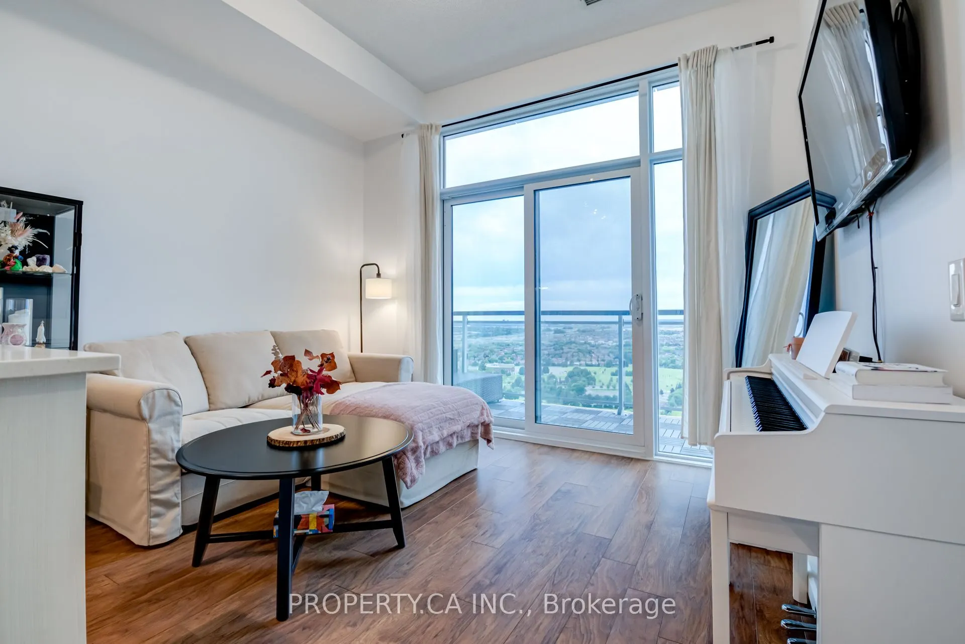 2560 Eglinton Avenue W, #2509
