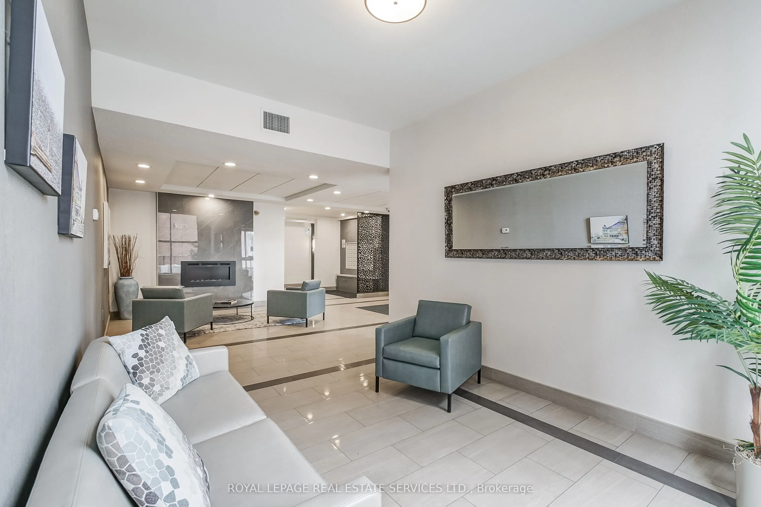 102 Bronte Road, #308