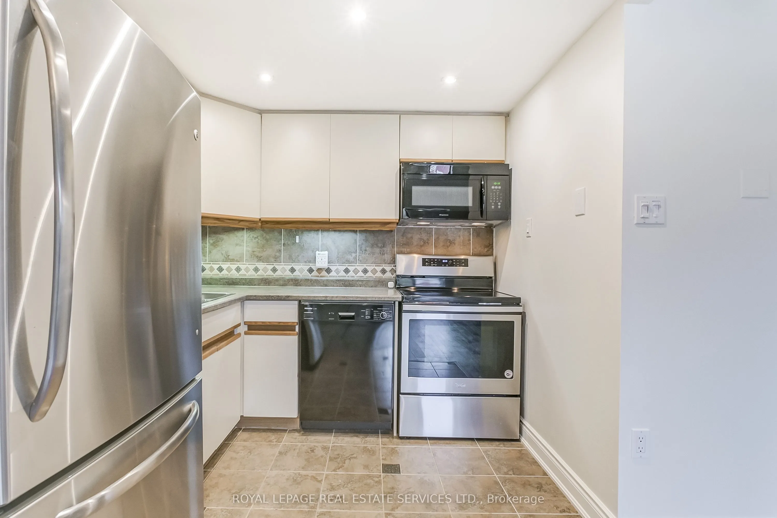 102 Bronte Road, #308