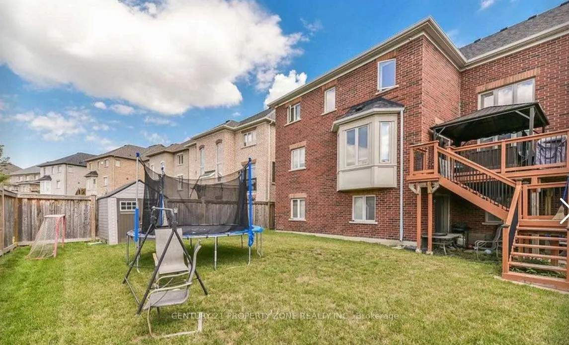 12 Fort Williams Drive