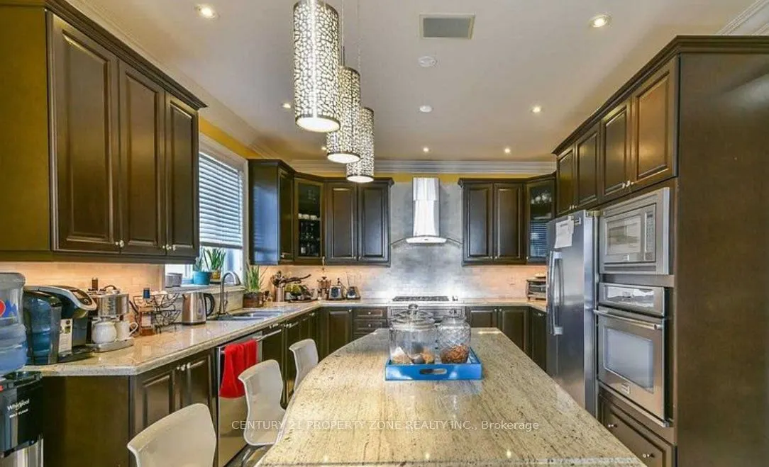 12 Fort Williams Drive