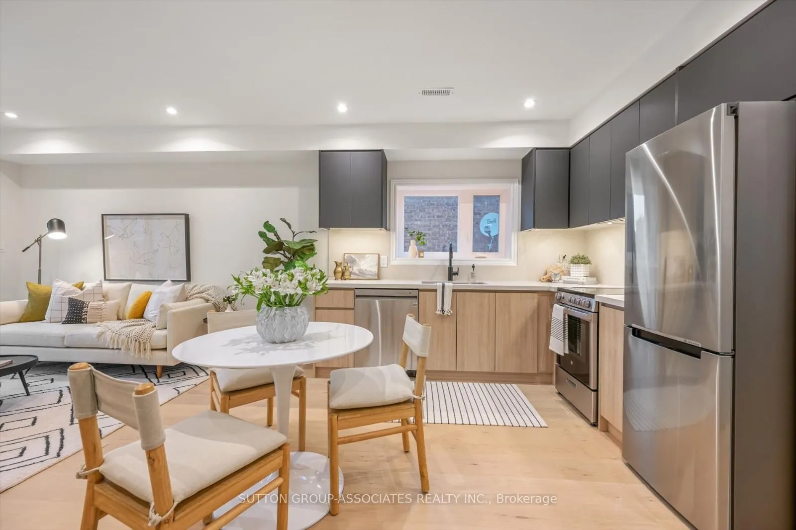 794 Shaw Street, #- Upper