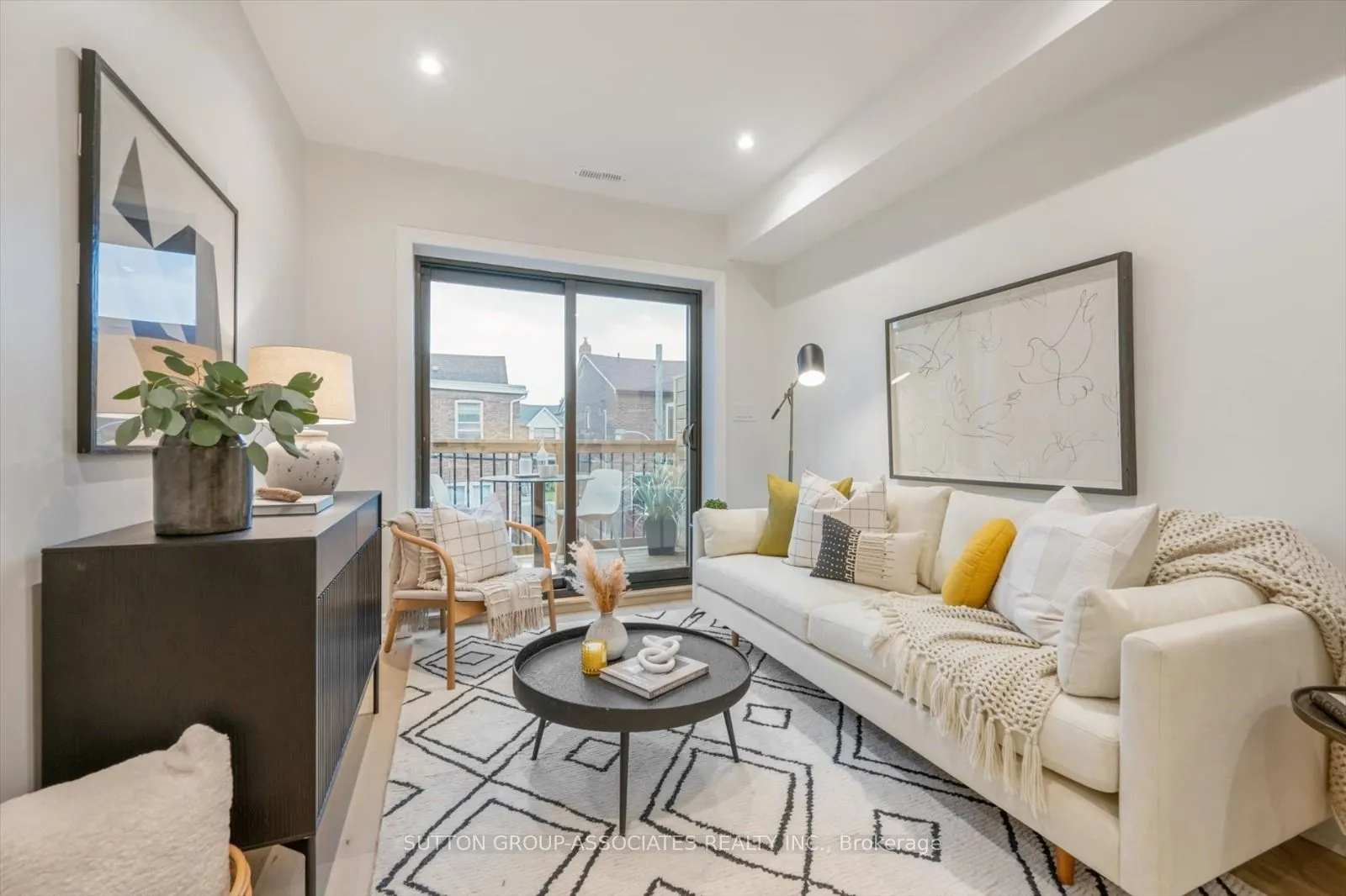 794 Shaw Street, #- Upper
