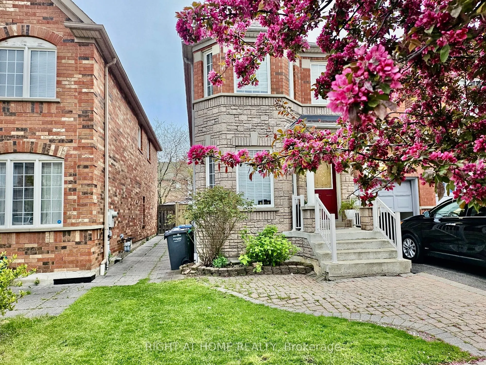 3366 Covent Crescent