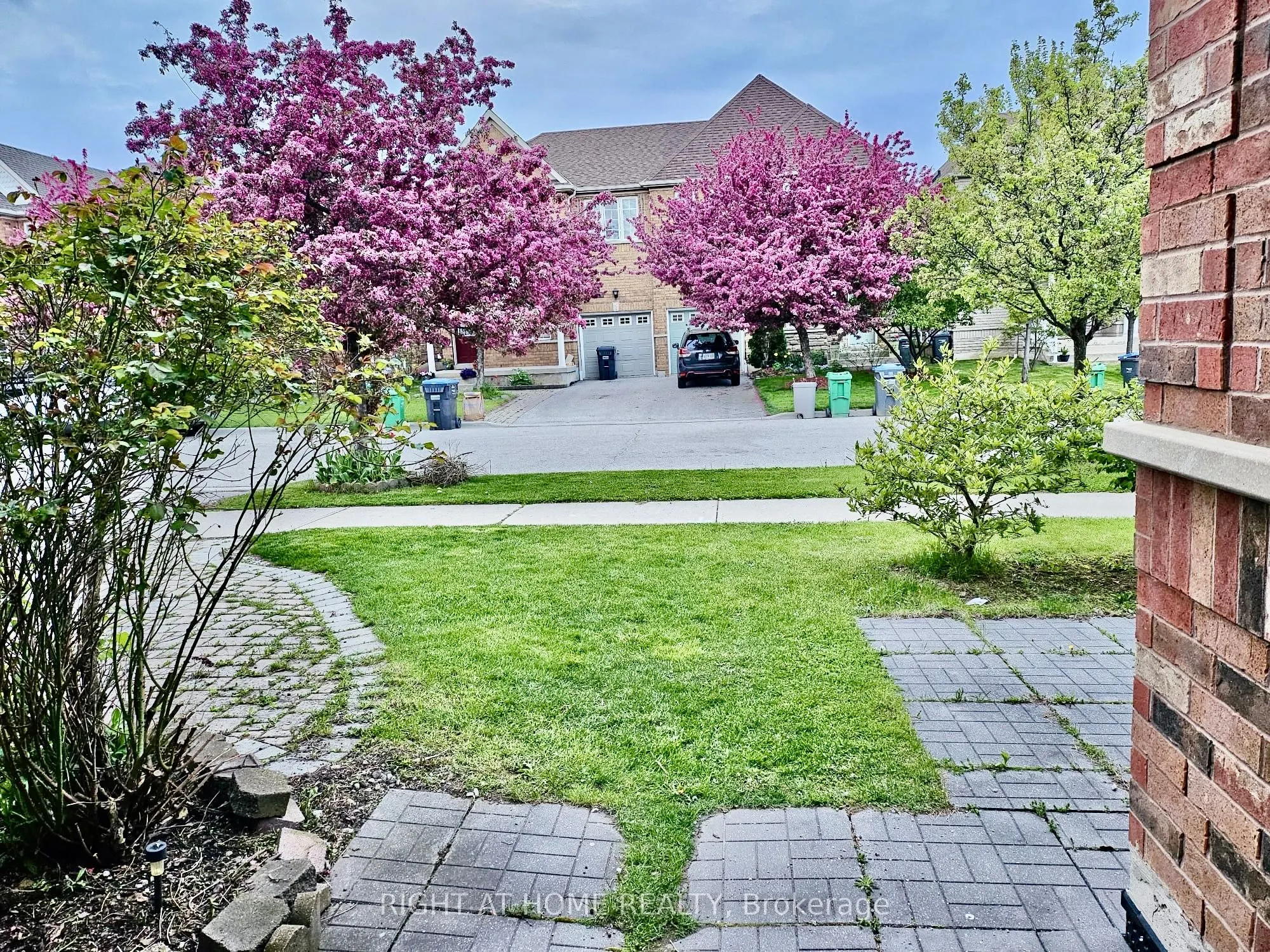 3366 Covent Crescent