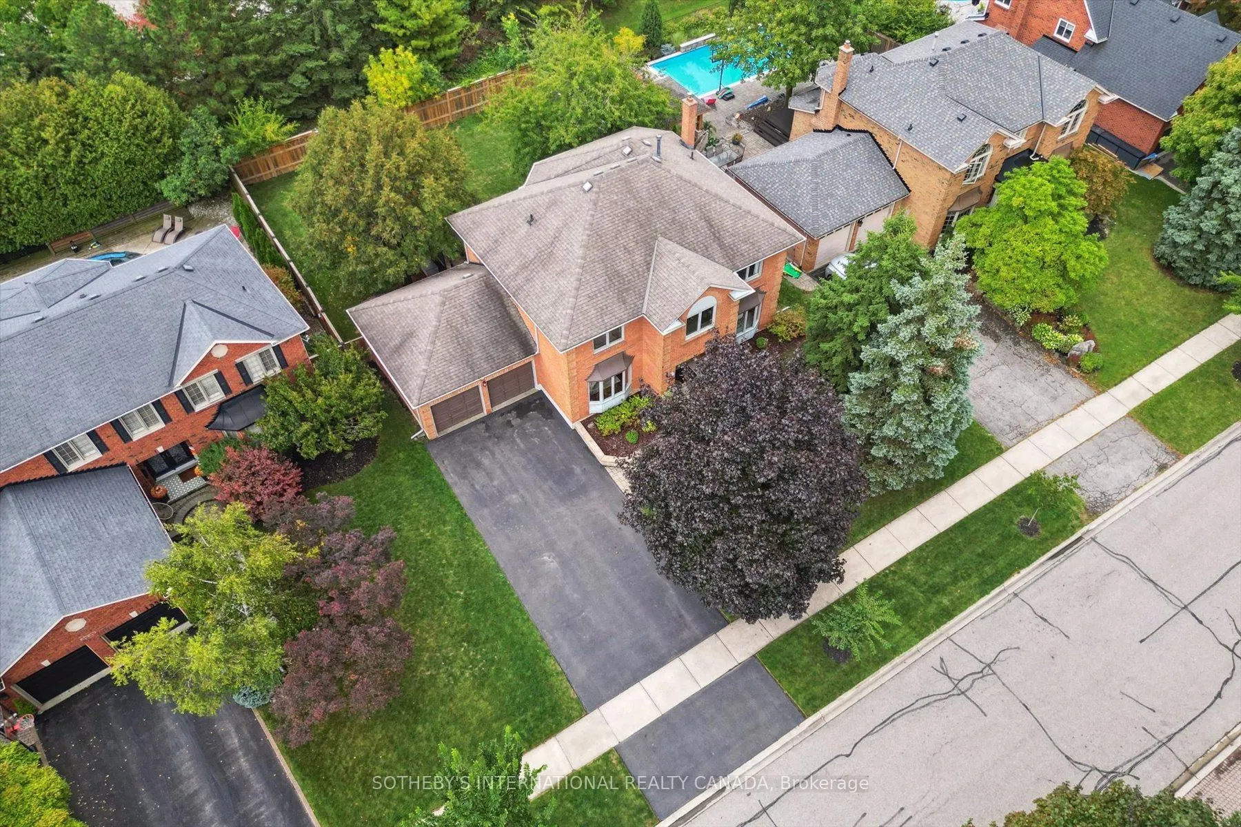 1352 Winterberry Drive