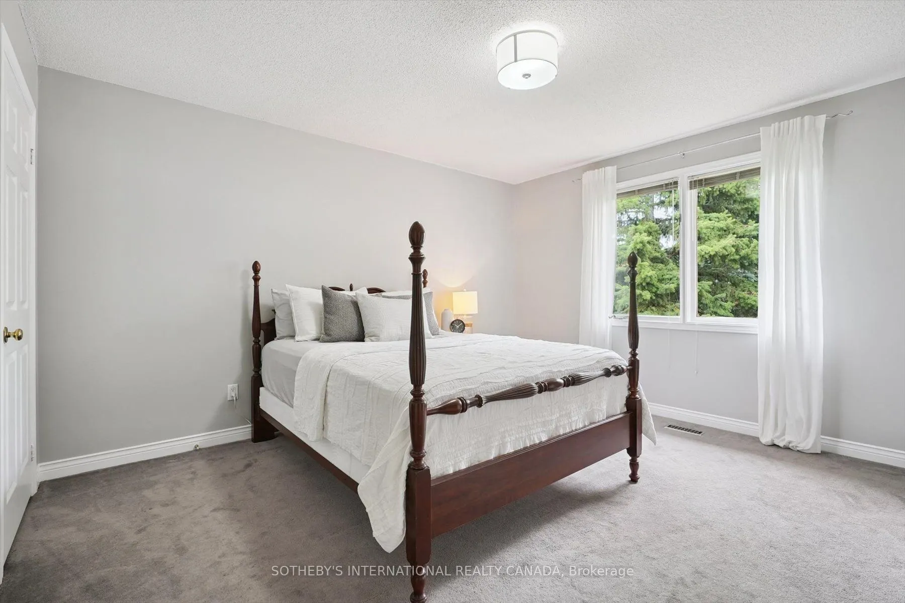 1352 Winterberry Drive