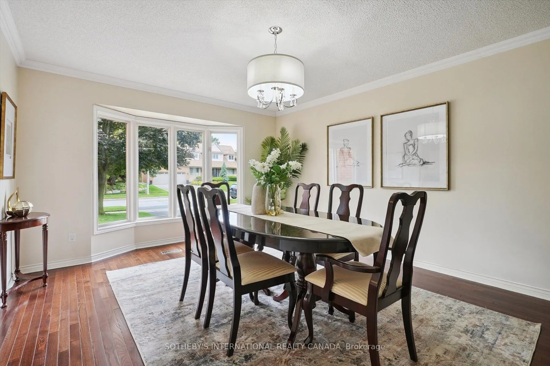 1352 Winterberry Drive