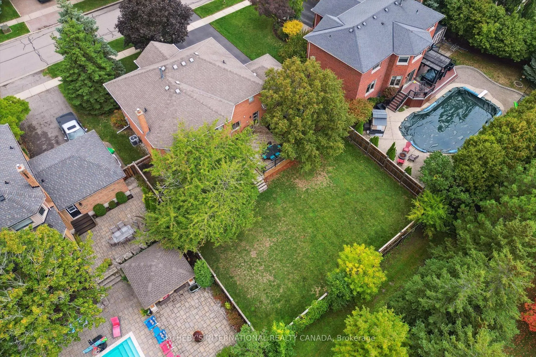 1352 Winterberry Drive