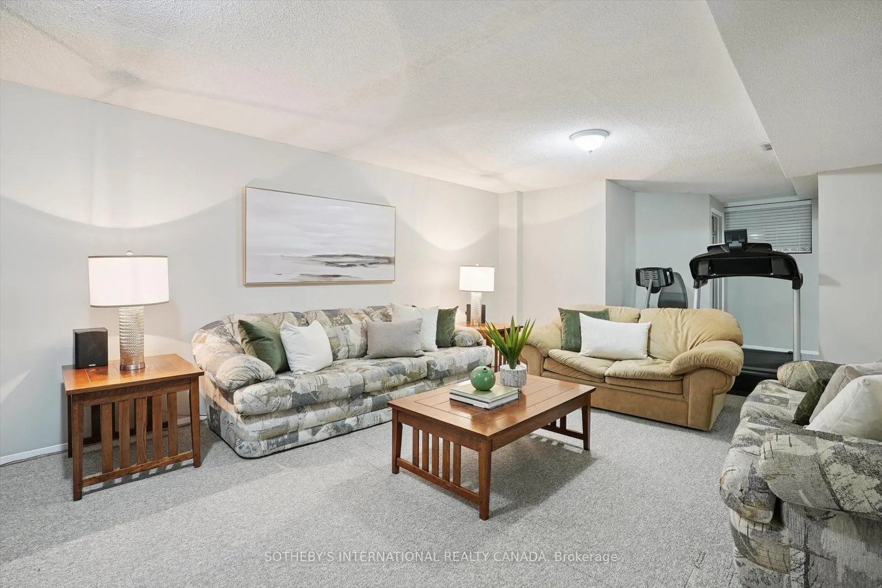 1352 Winterberry Drive