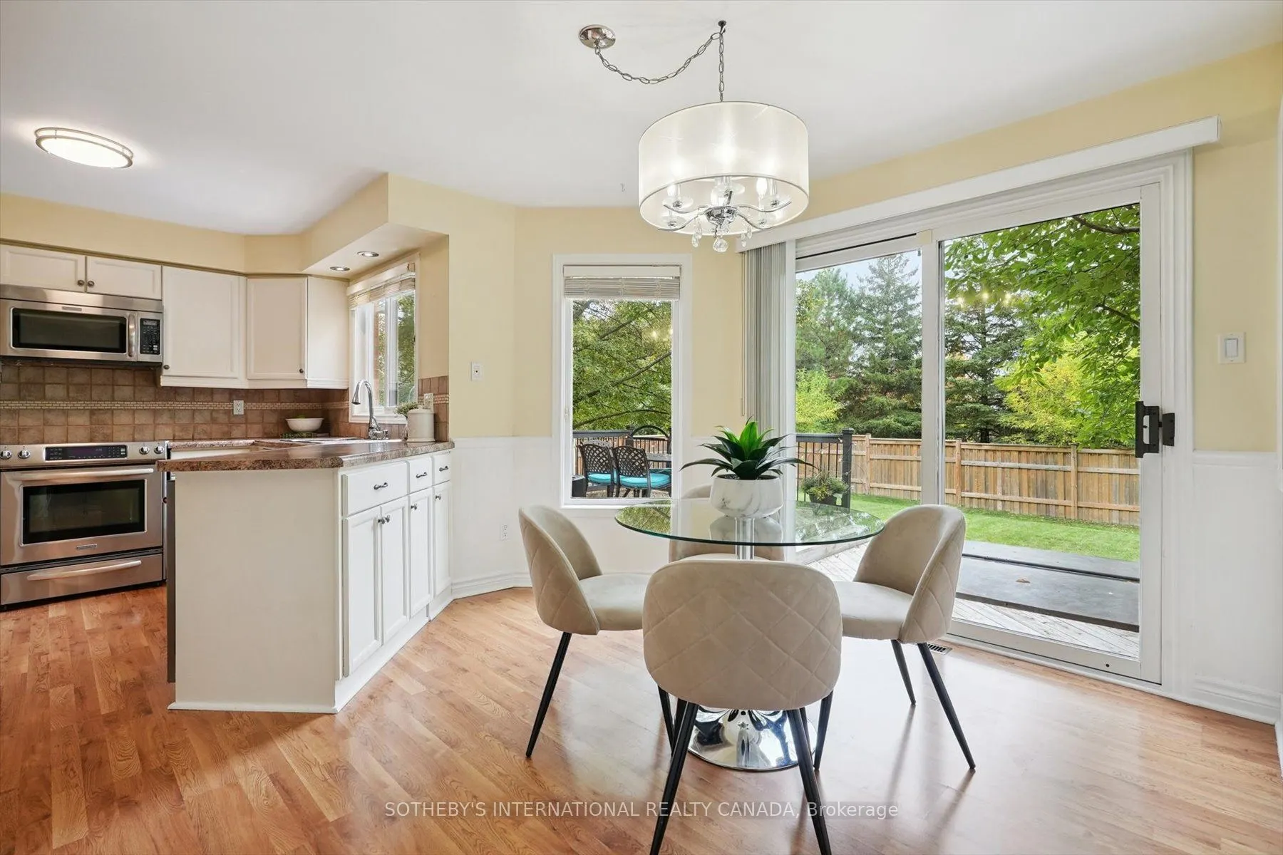 1352 Winterberry Drive