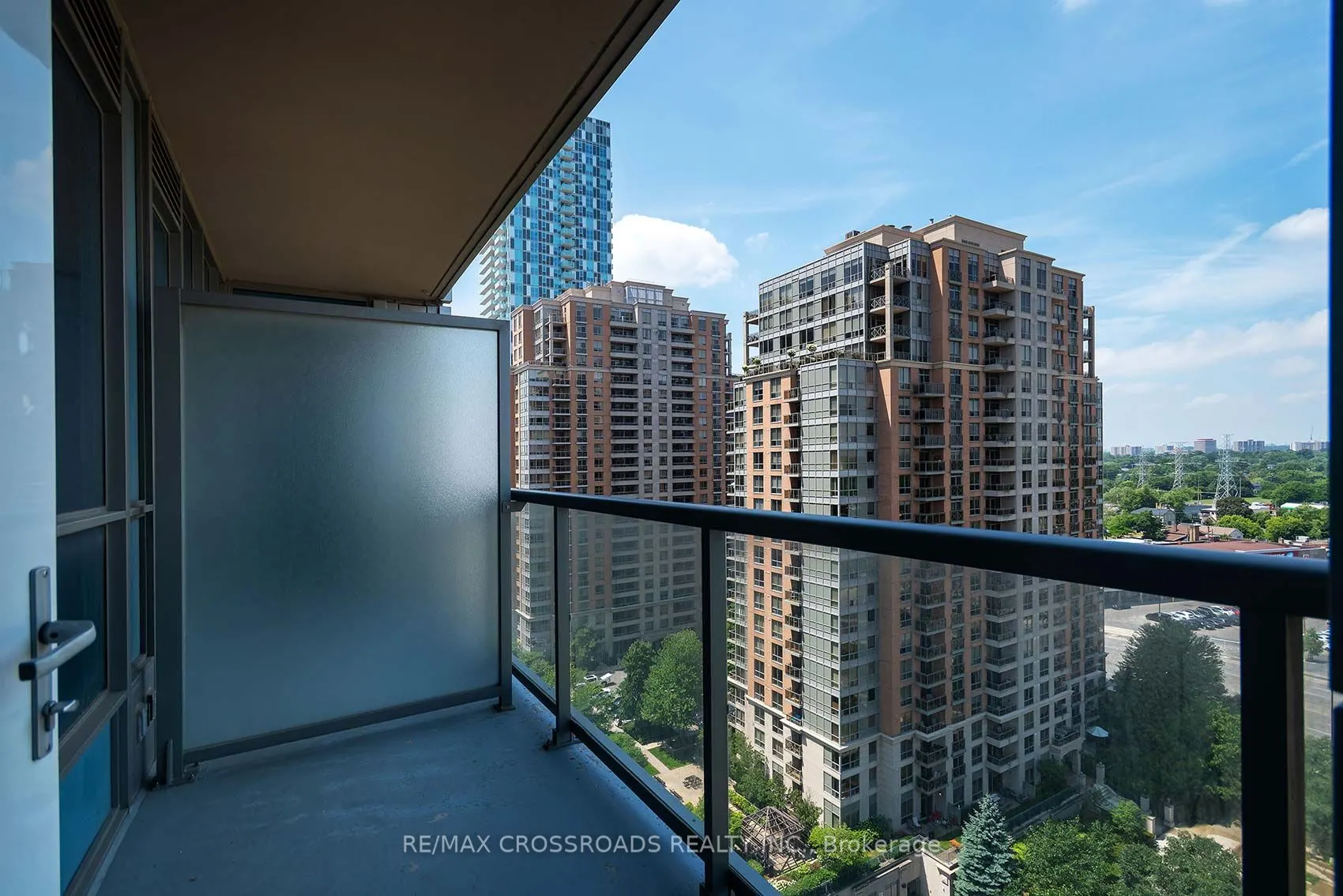15 Viking Lane, #1406