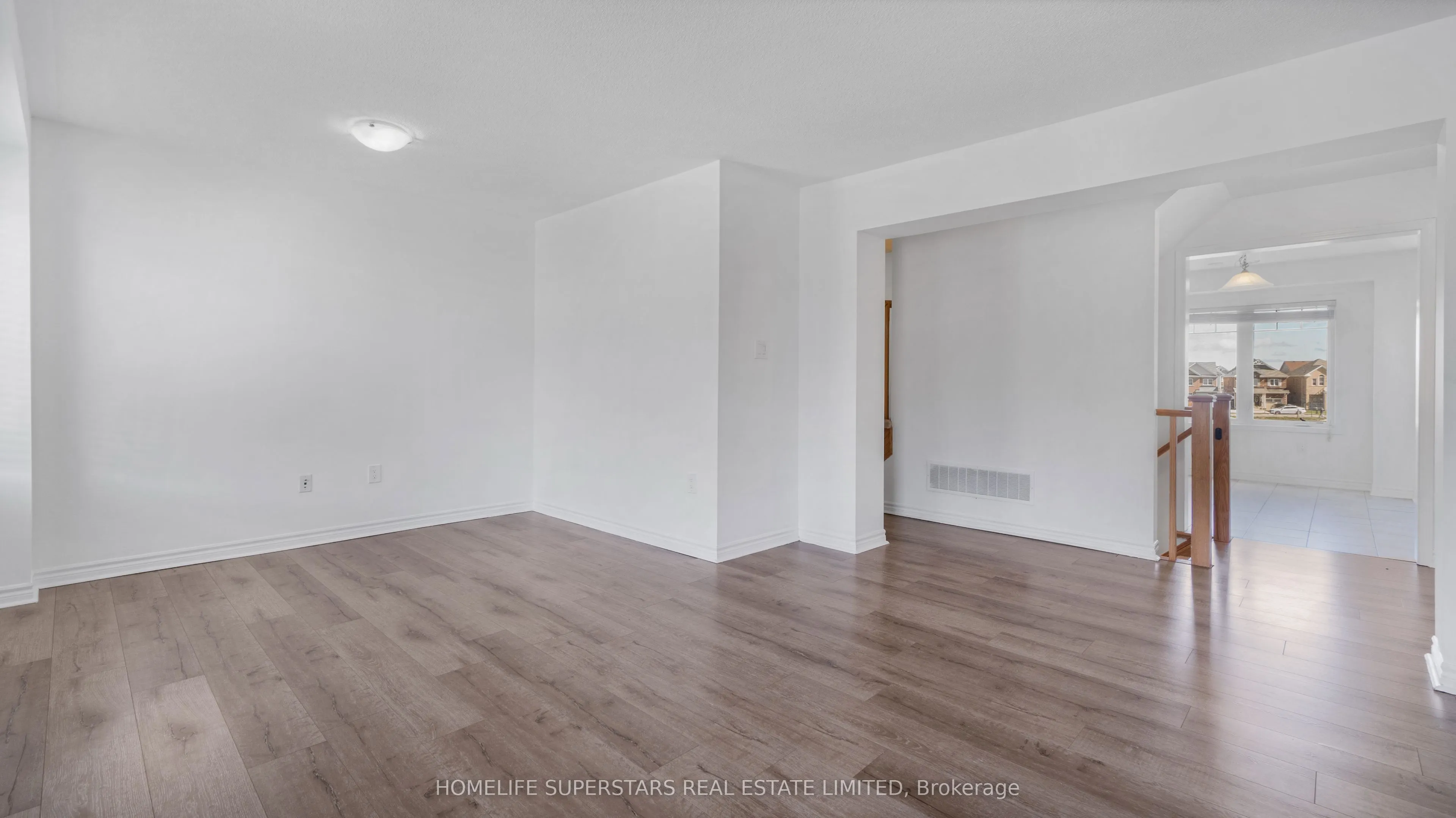 72 Bannister Crescent