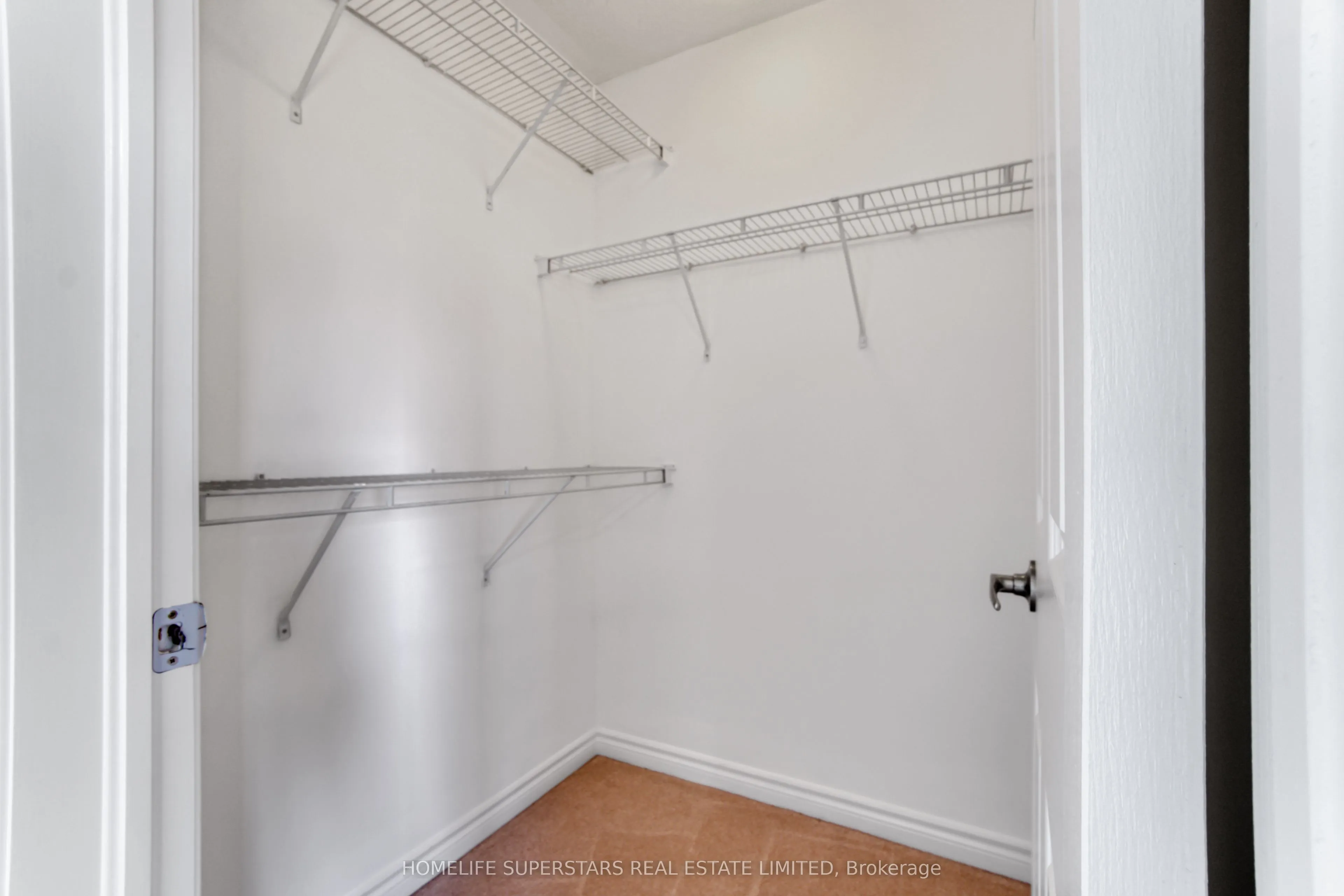 72 Bannister Crescent