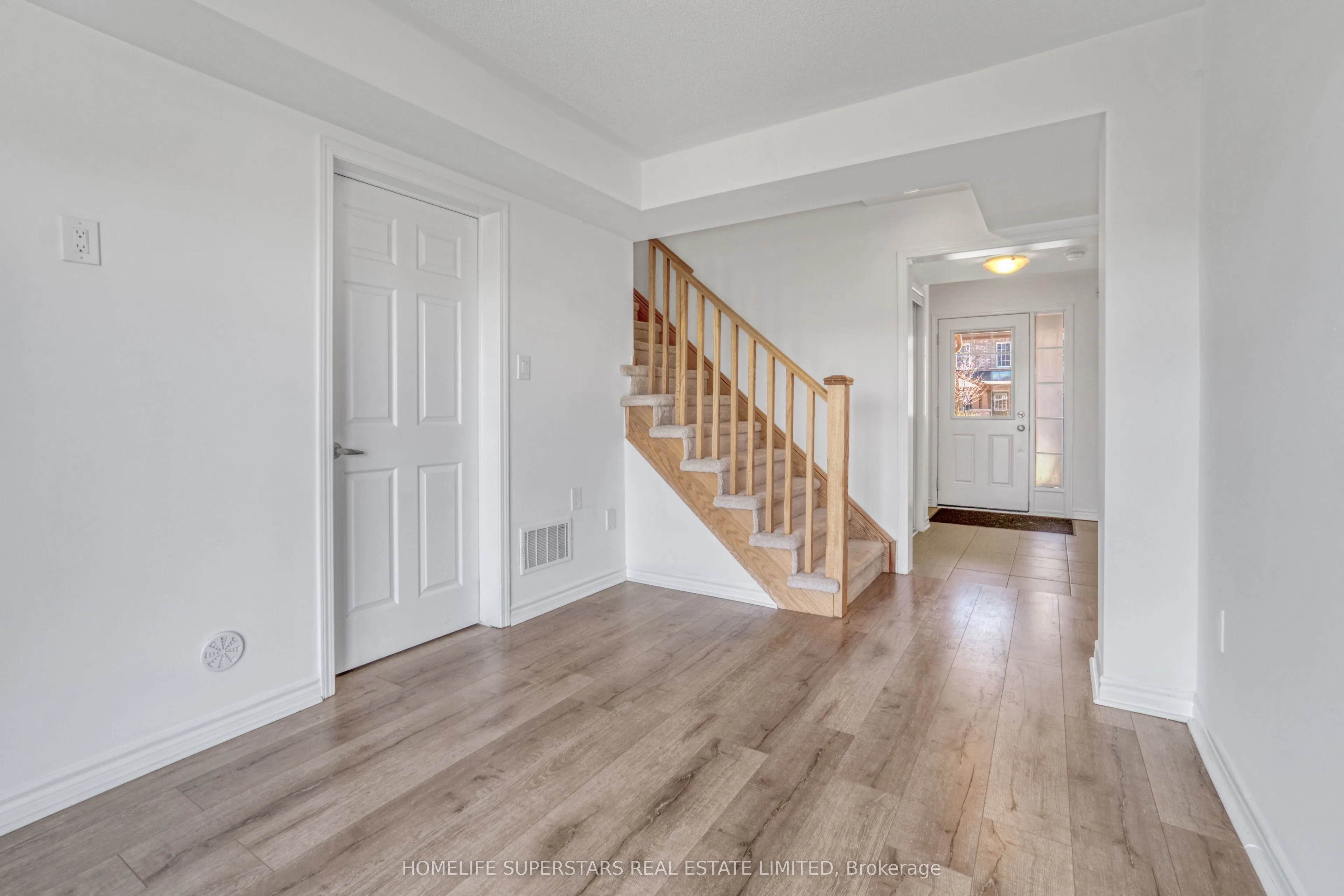 72 Bannister Crescent