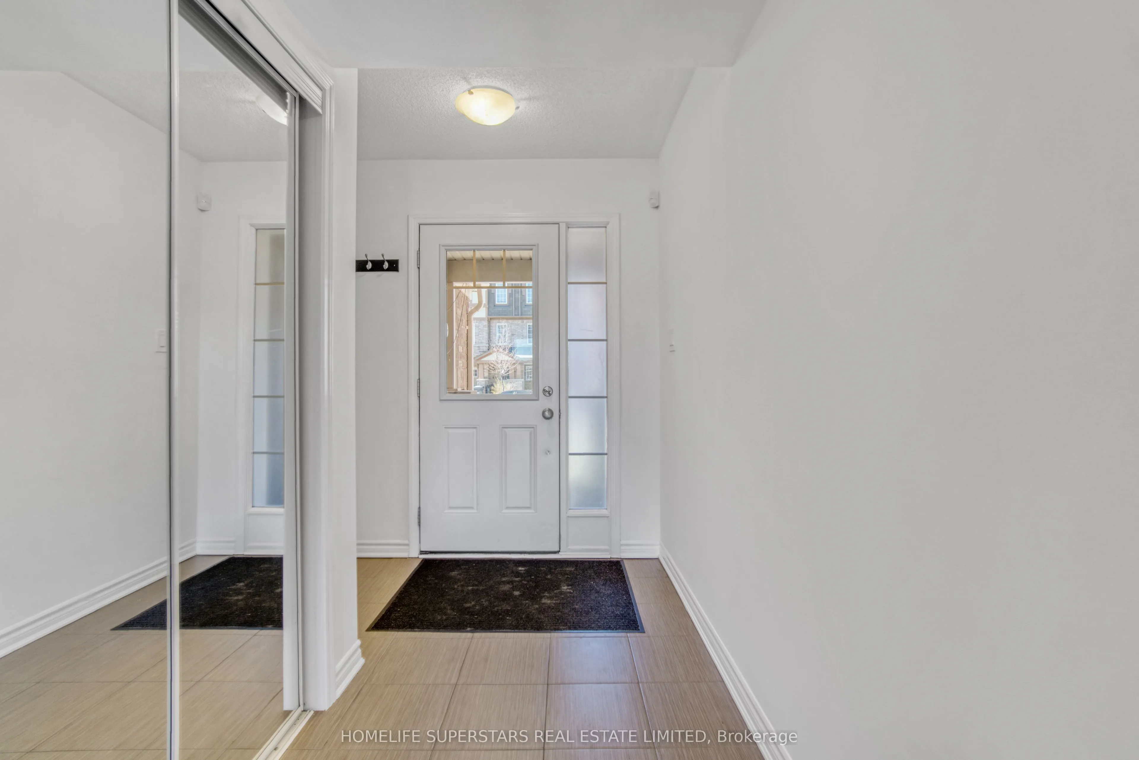 72 Bannister Crescent