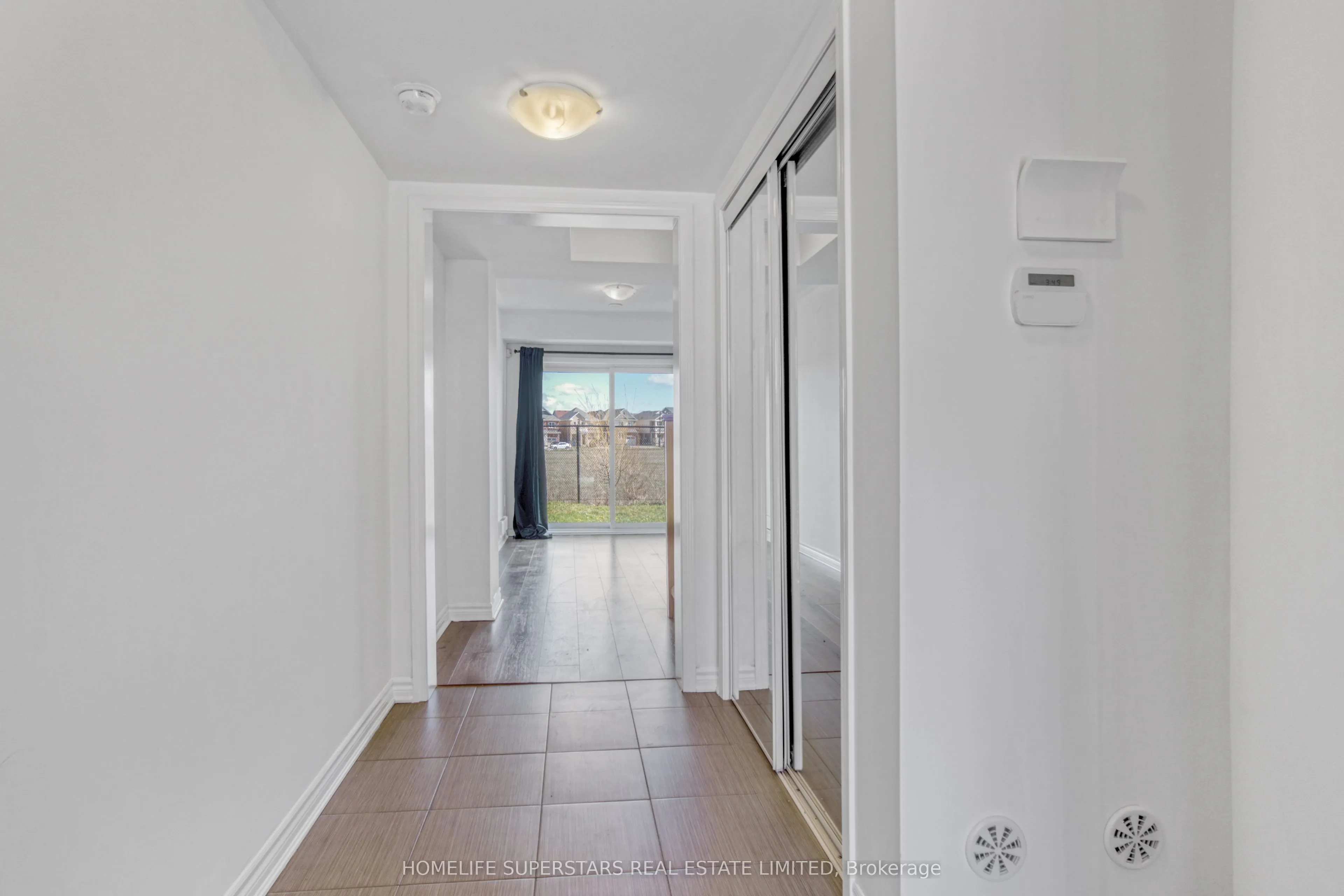72 Bannister Crescent