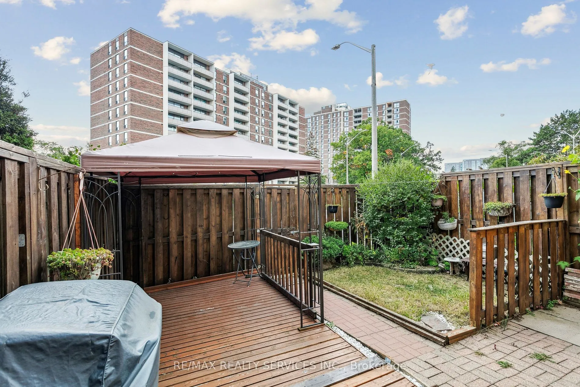 3175 Kirwin Avenue, #112