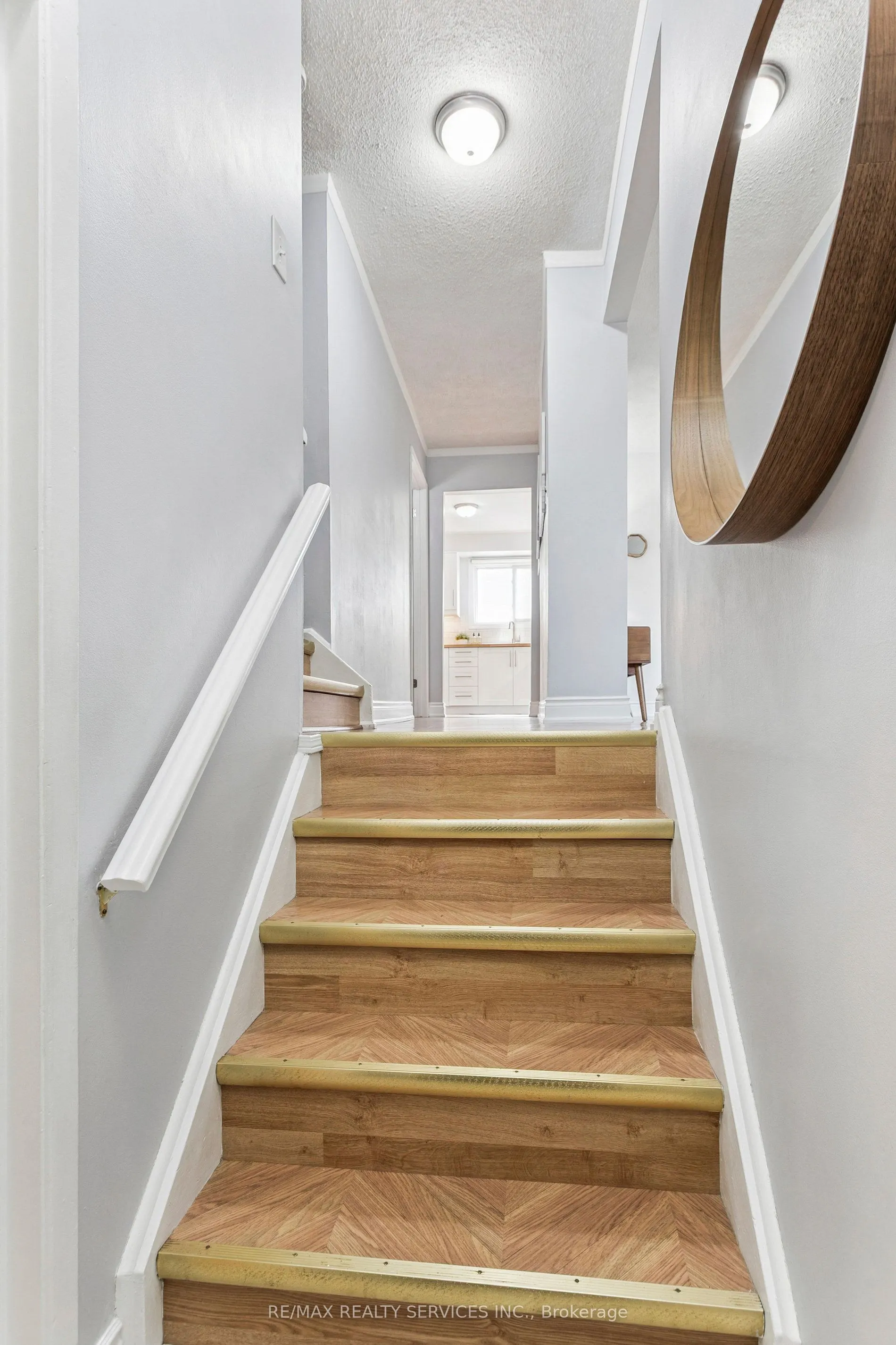 3175 Kirwin Avenue, #112