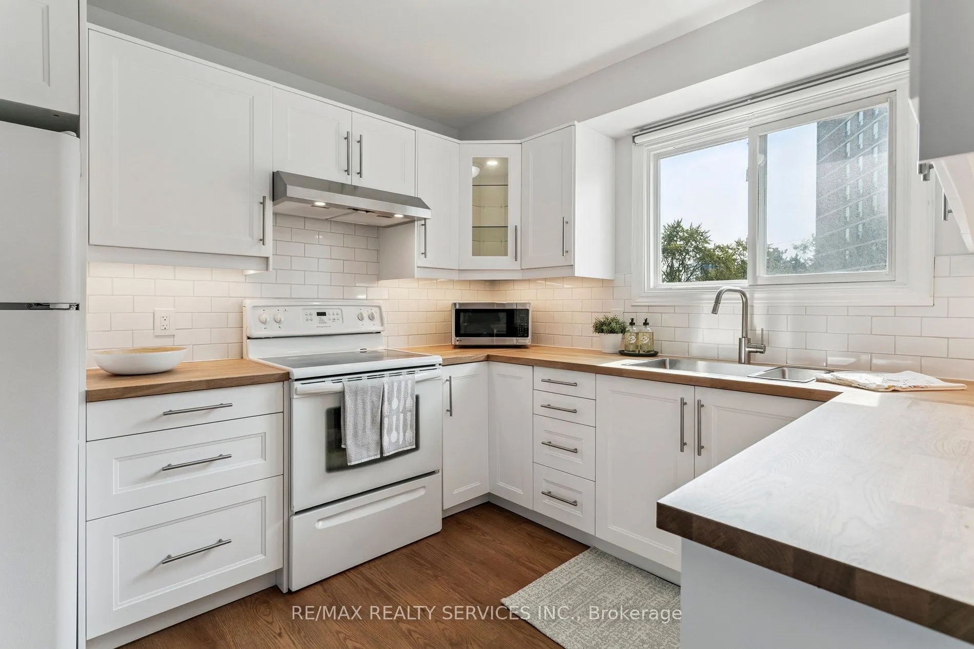 3175 Kirwin Avenue, #112