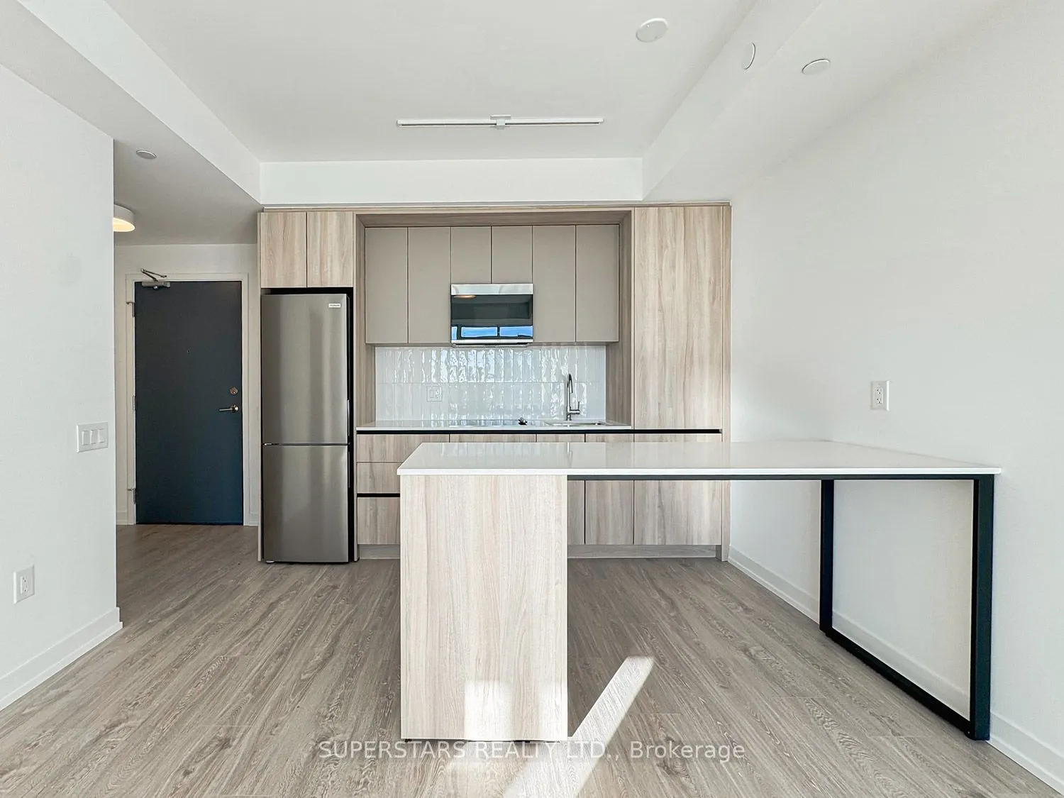 2485 Eglinton Avenue W, #920