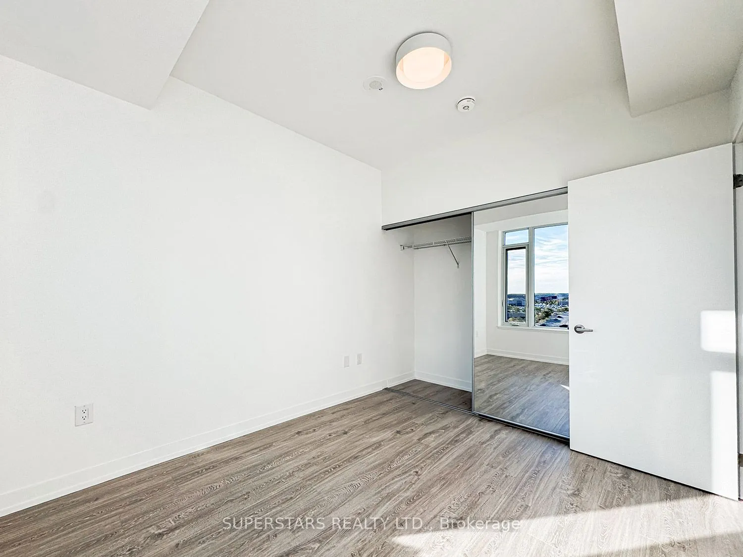 2485 Eglinton Avenue W, #920