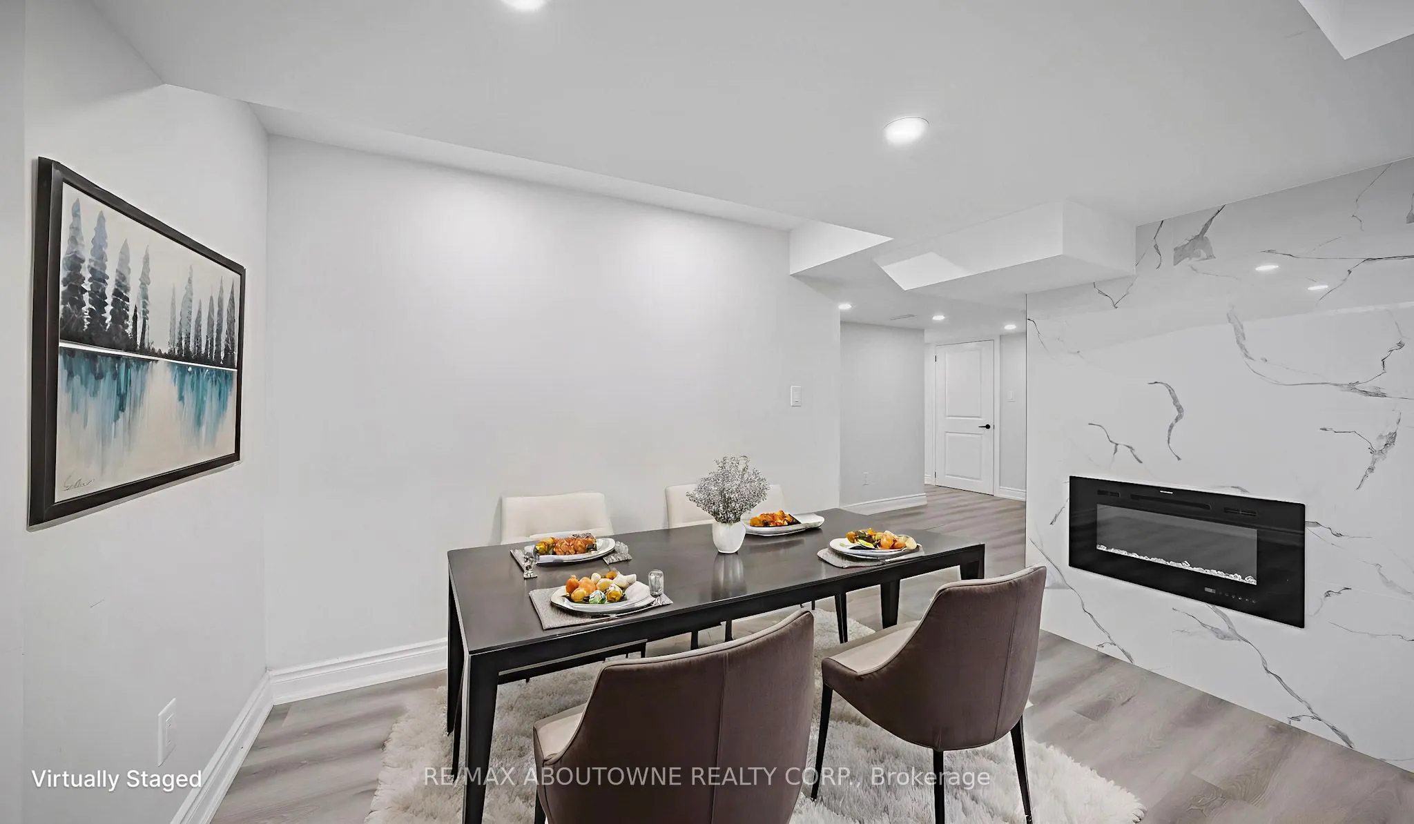 341 Ironside Drive, #Lower