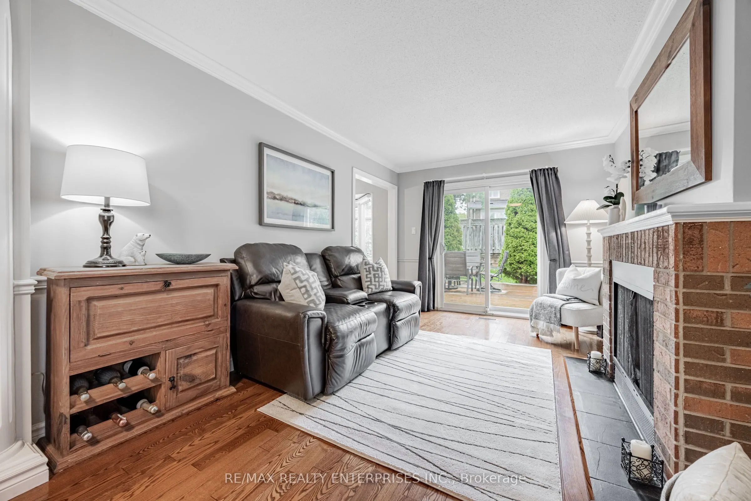 1036 Bridlewood Trail