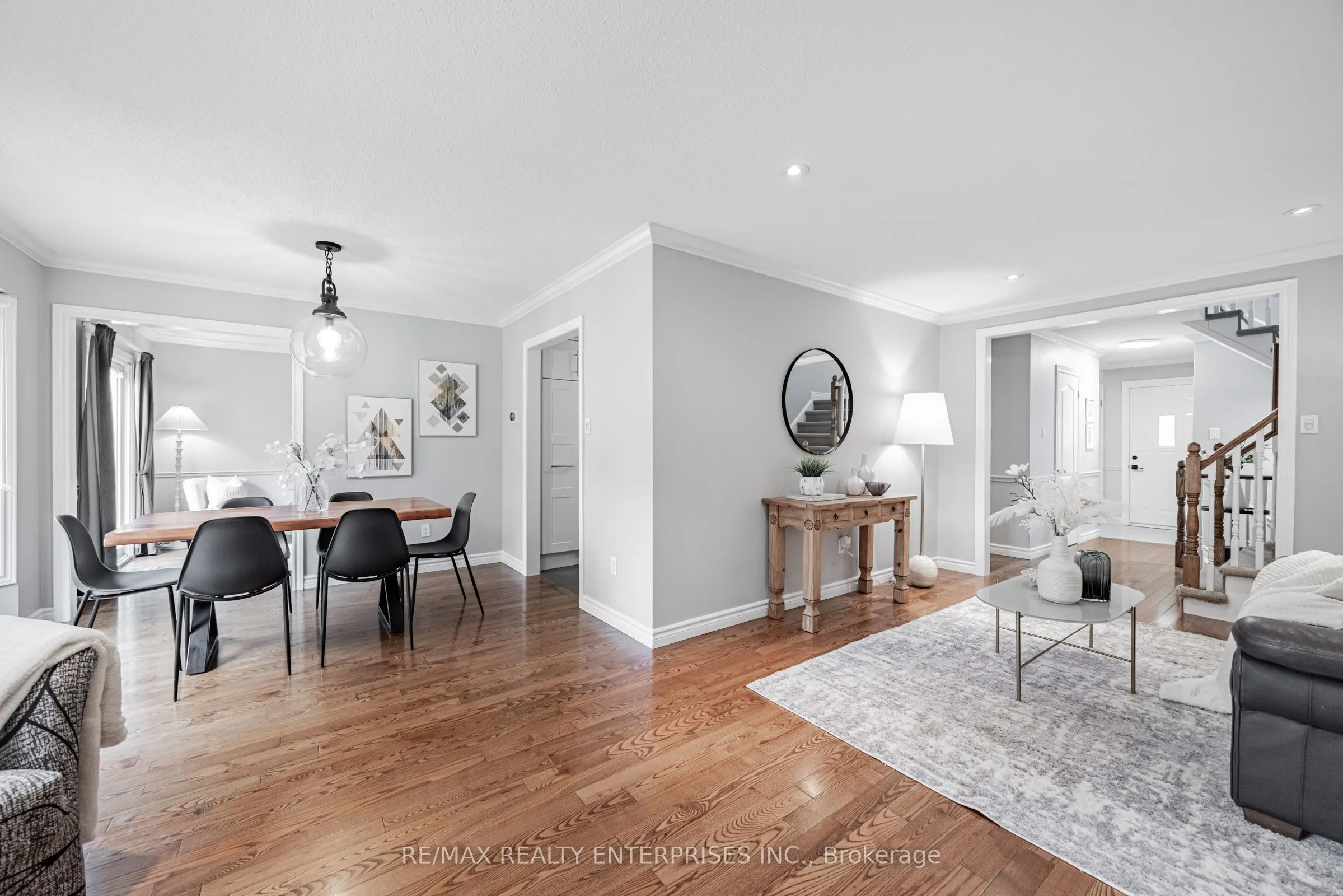 1036 Bridlewood Trail
