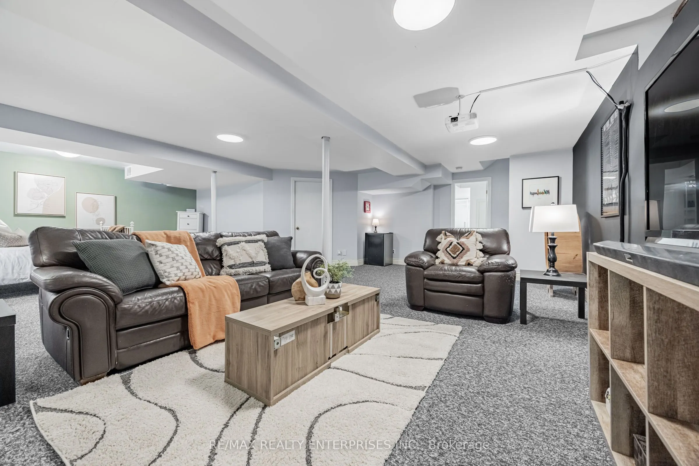 1036 Bridlewood Trail
