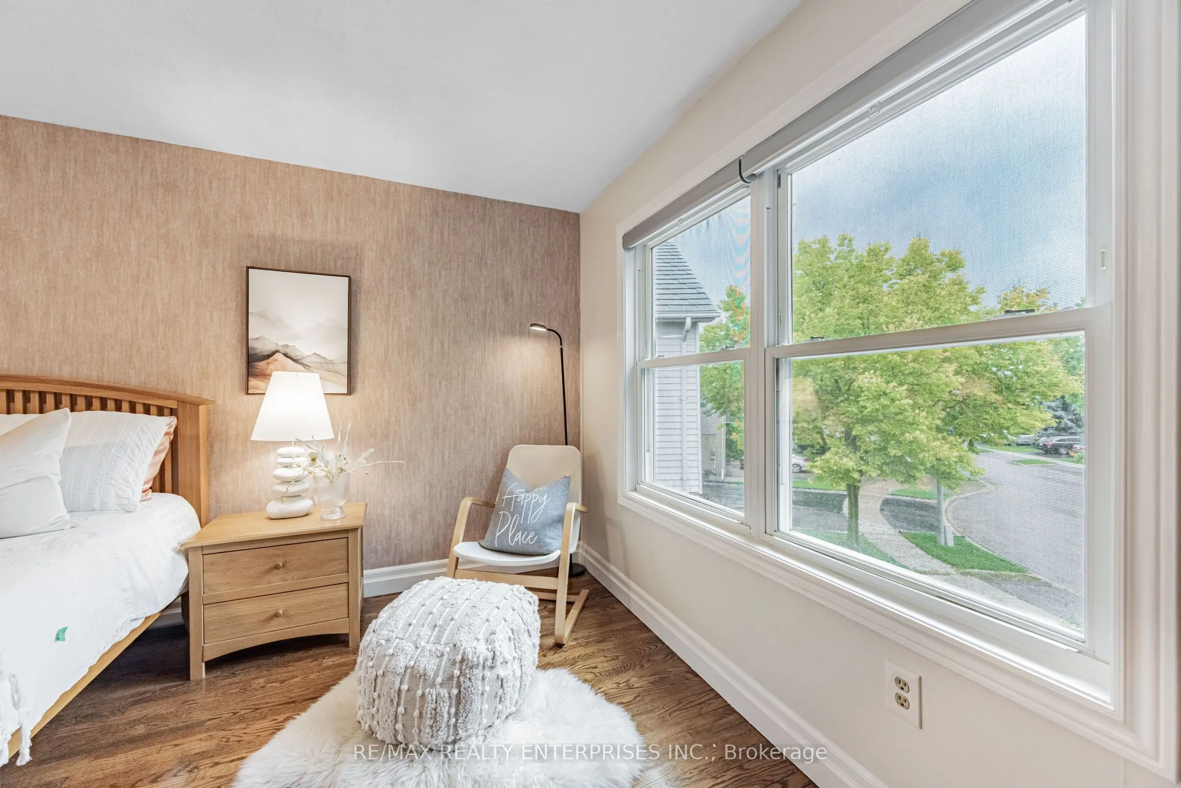 1036 Bridlewood Trail