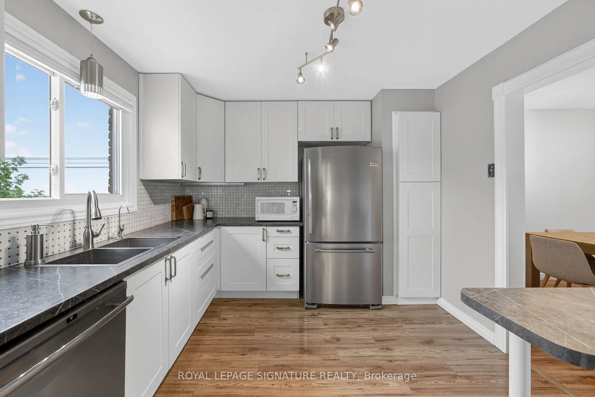 3330 Kings Masting Crescent