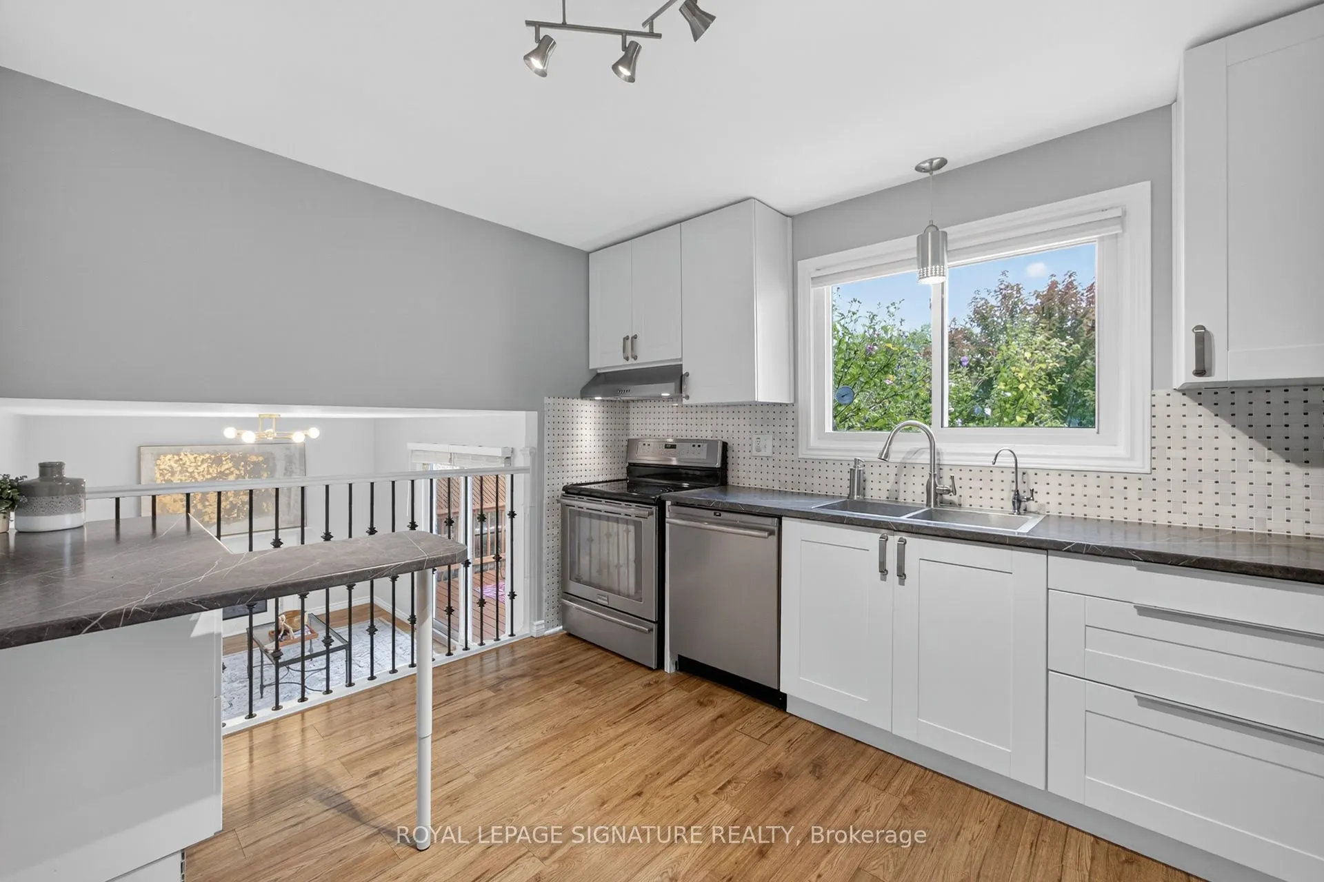 3330 Kings Masting Crescent