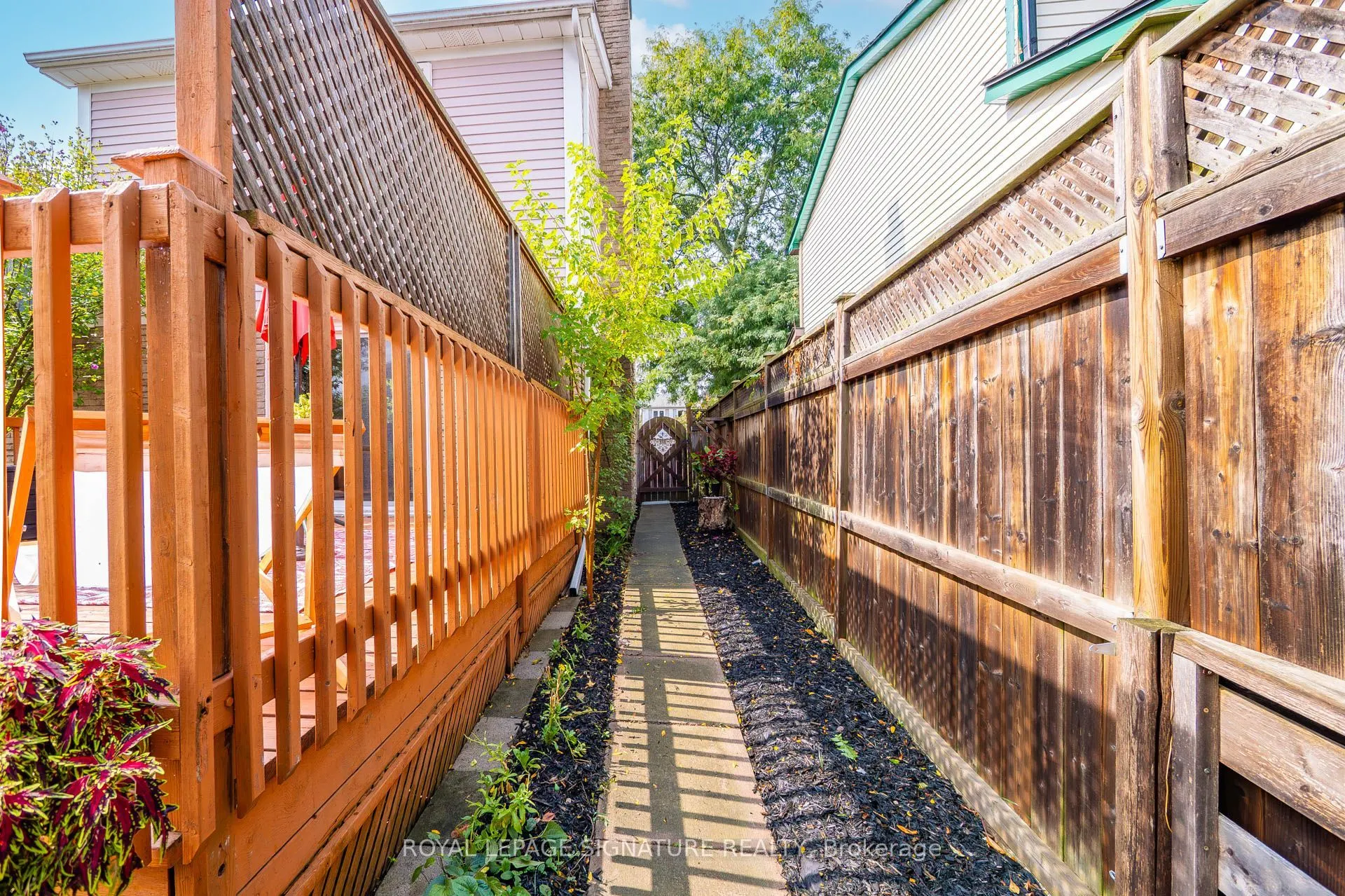 3330 Kings Masting Crescent