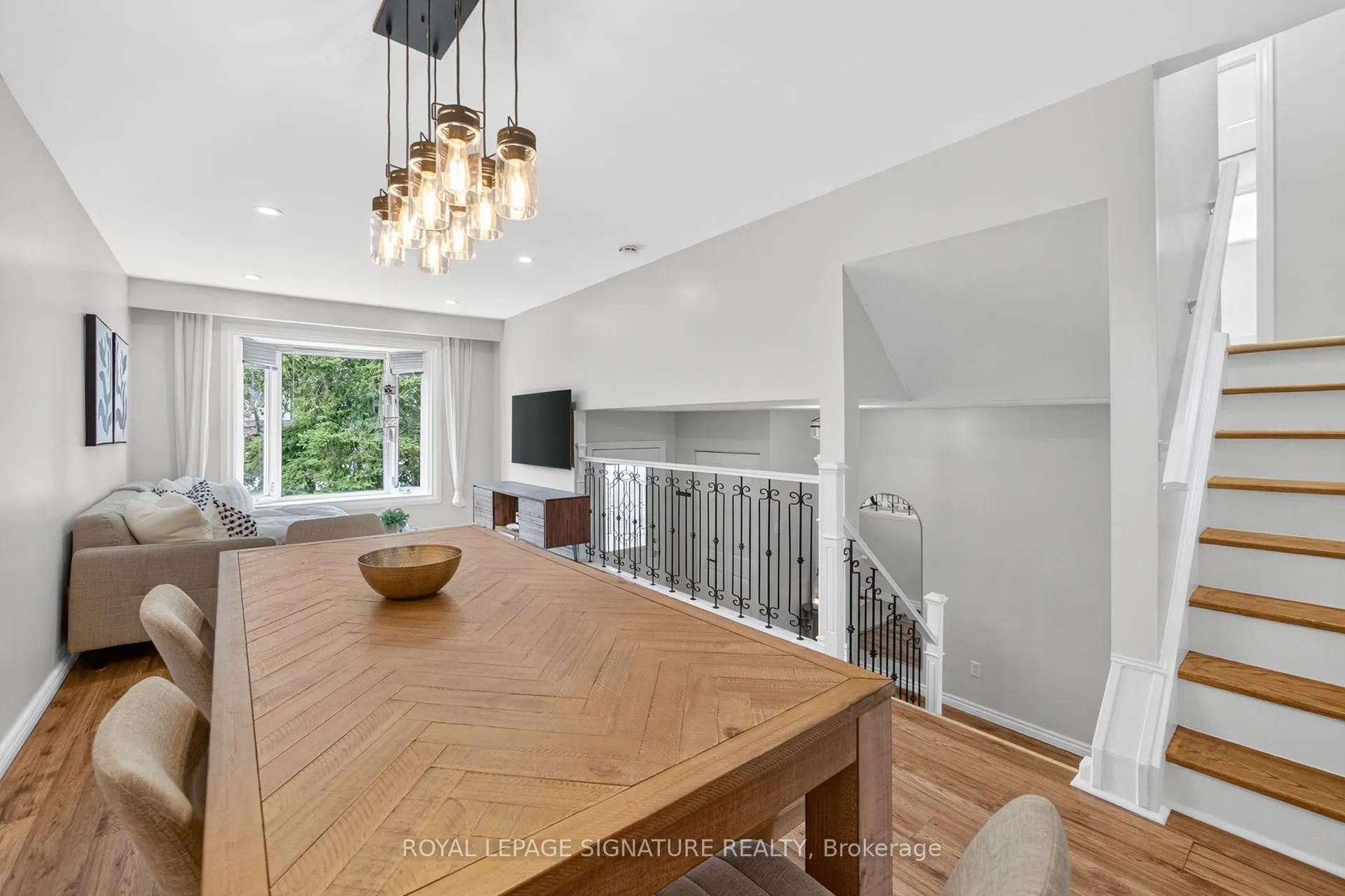 3330 Kings Masting Crescent