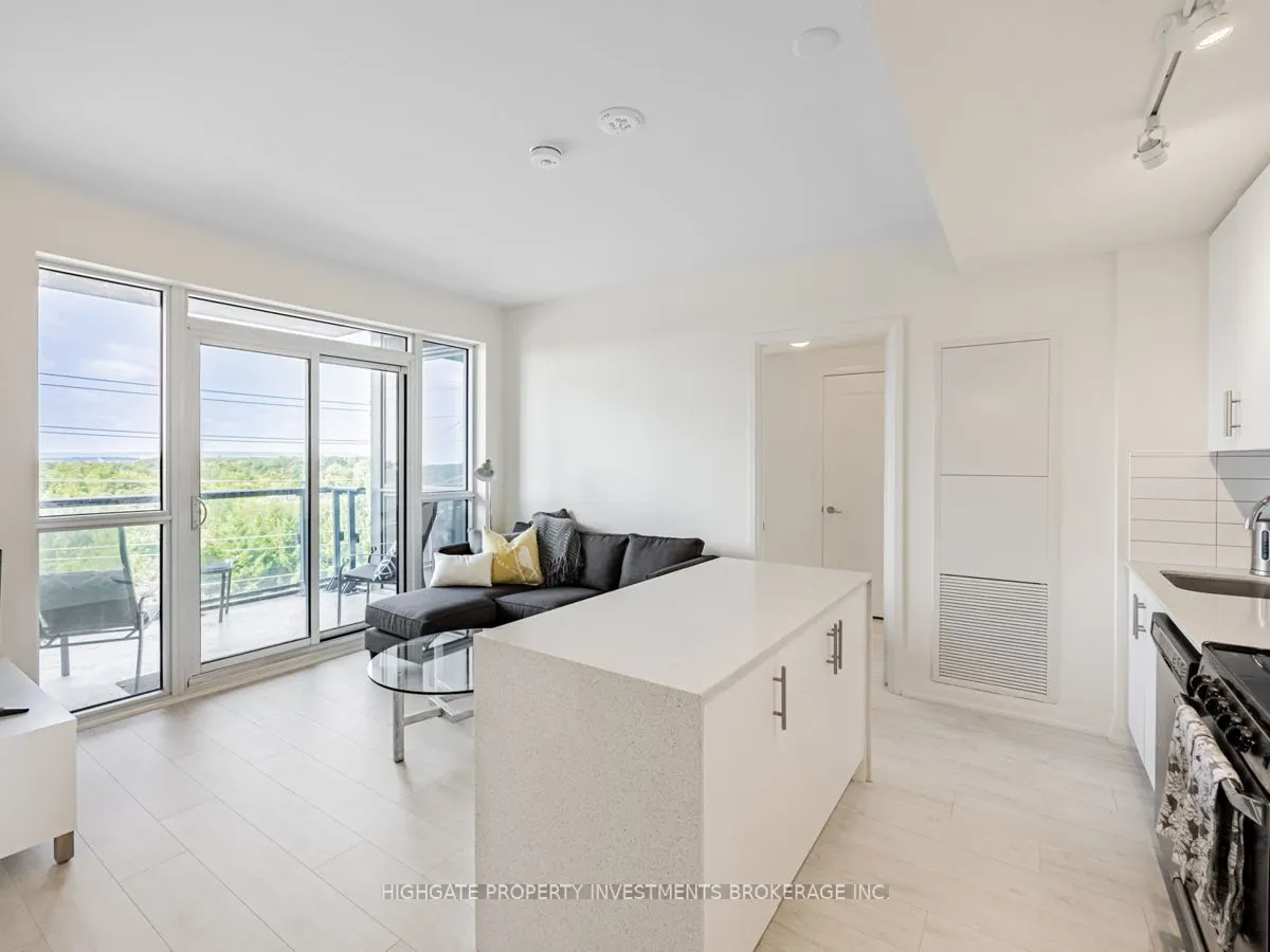 509 Dundas Street, #403