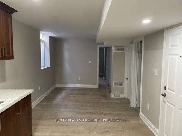 48 Letty Avenue