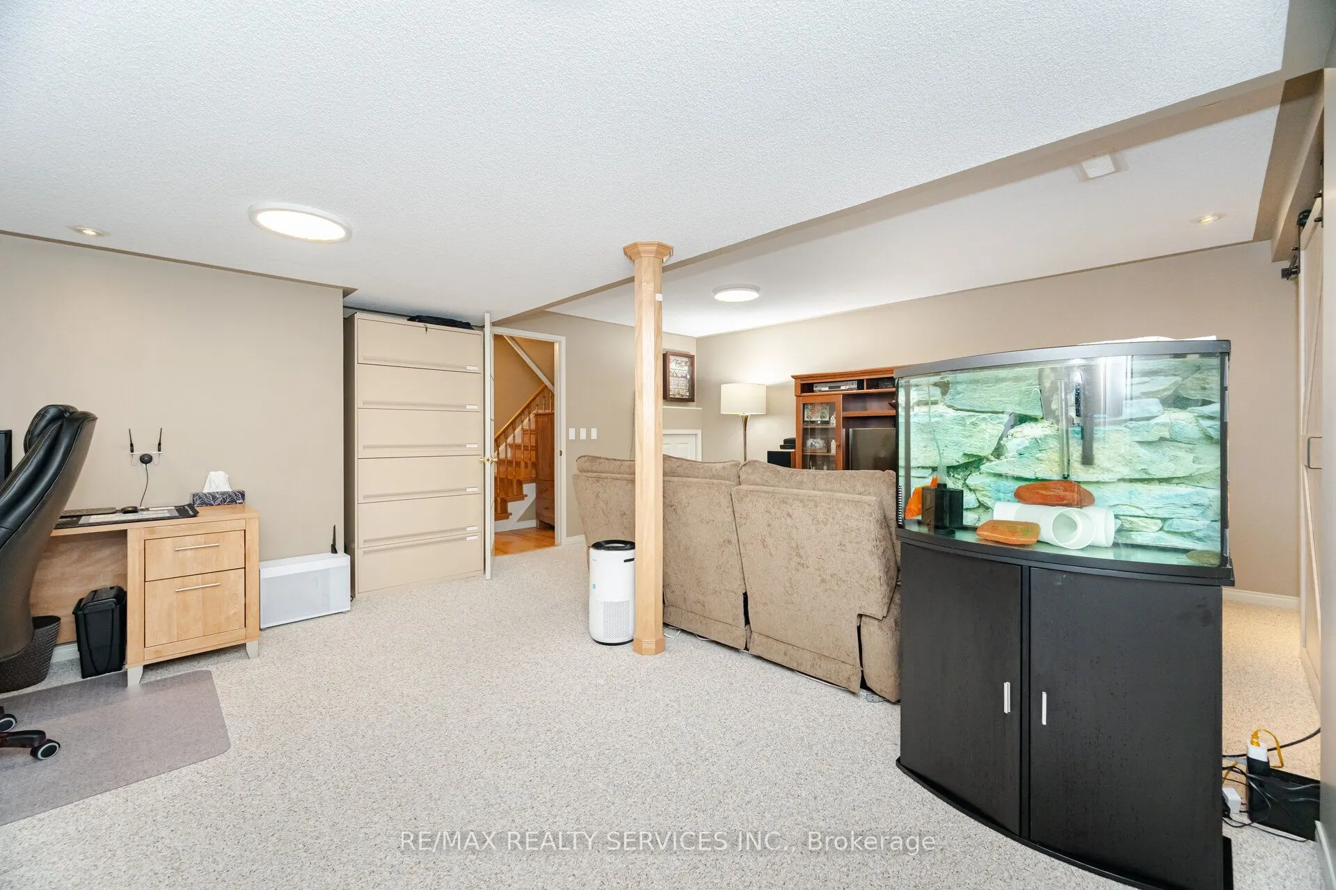 8 Inwood Place