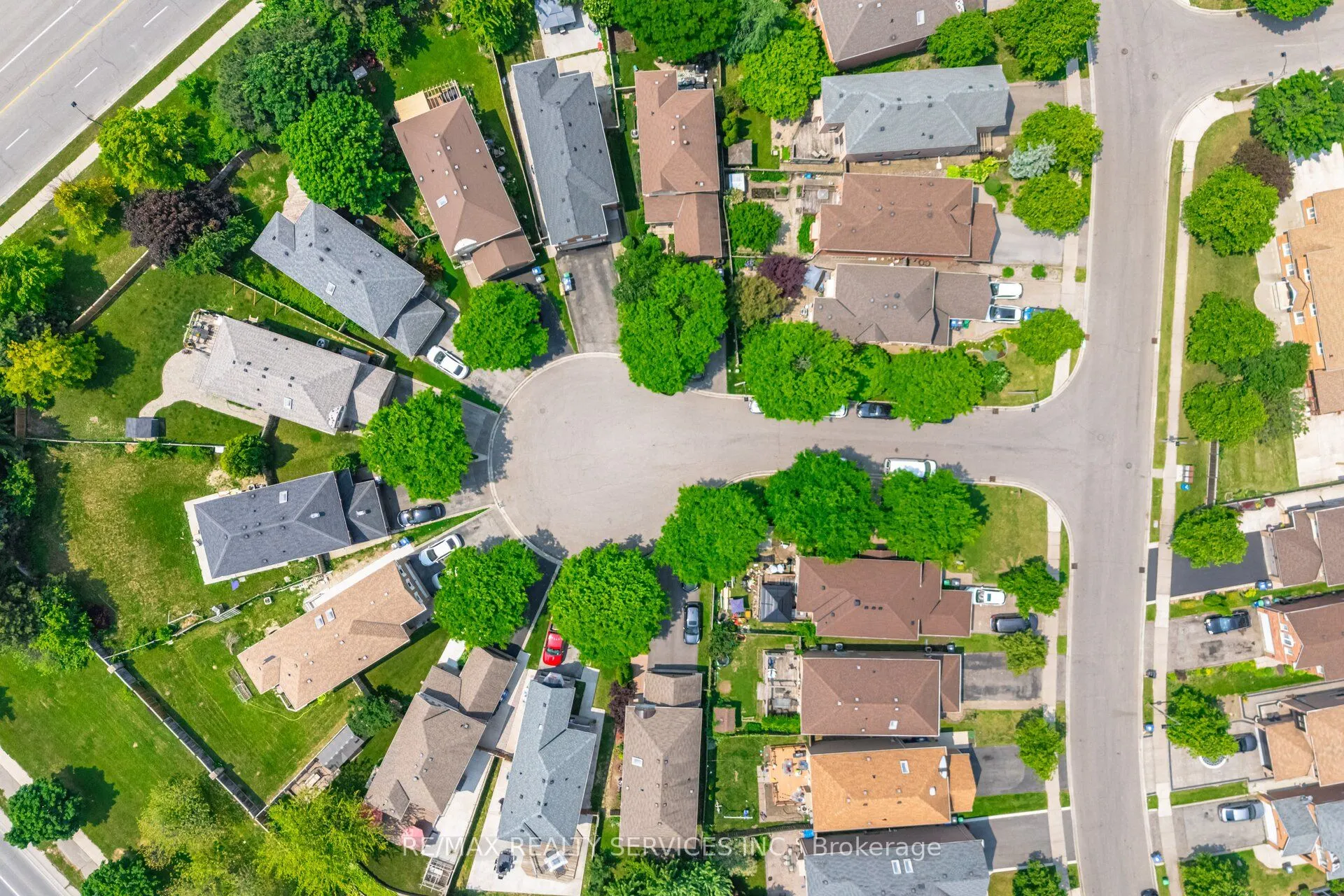 8 Inwood Place