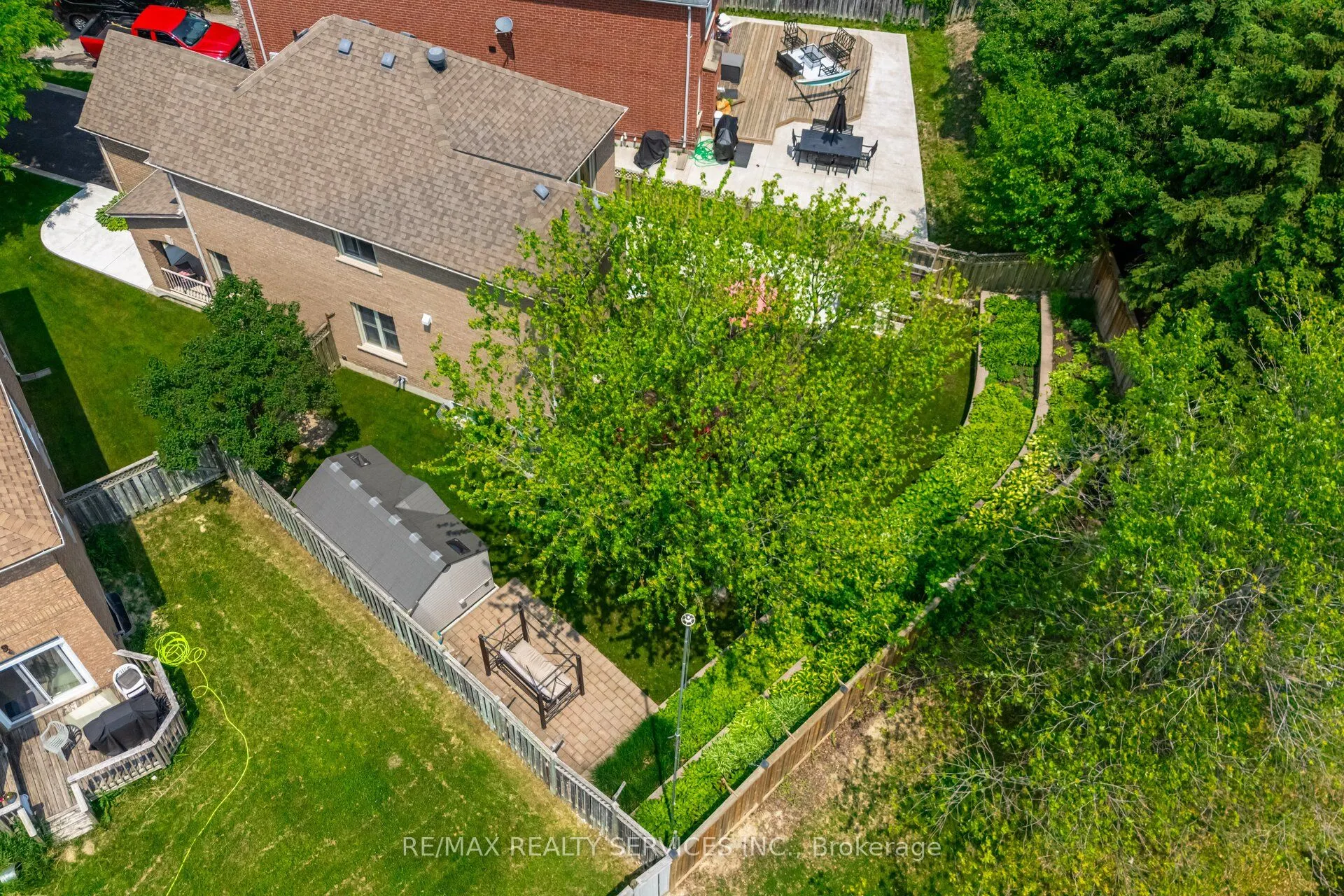 8 Inwood Place