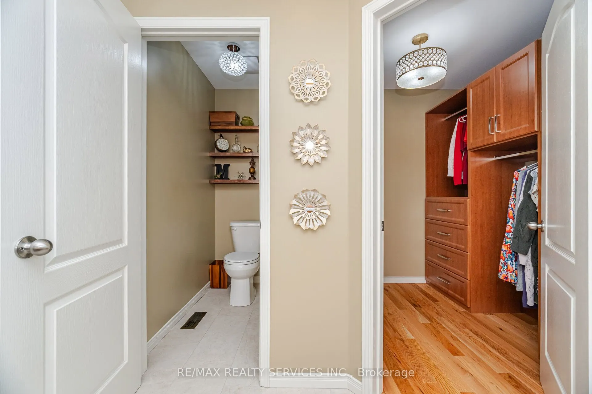 8 Inwood Place