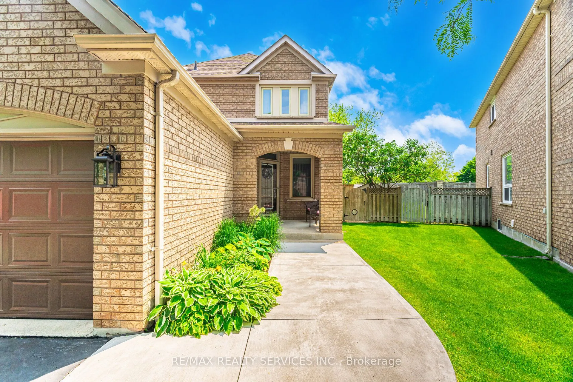 8 Inwood Place