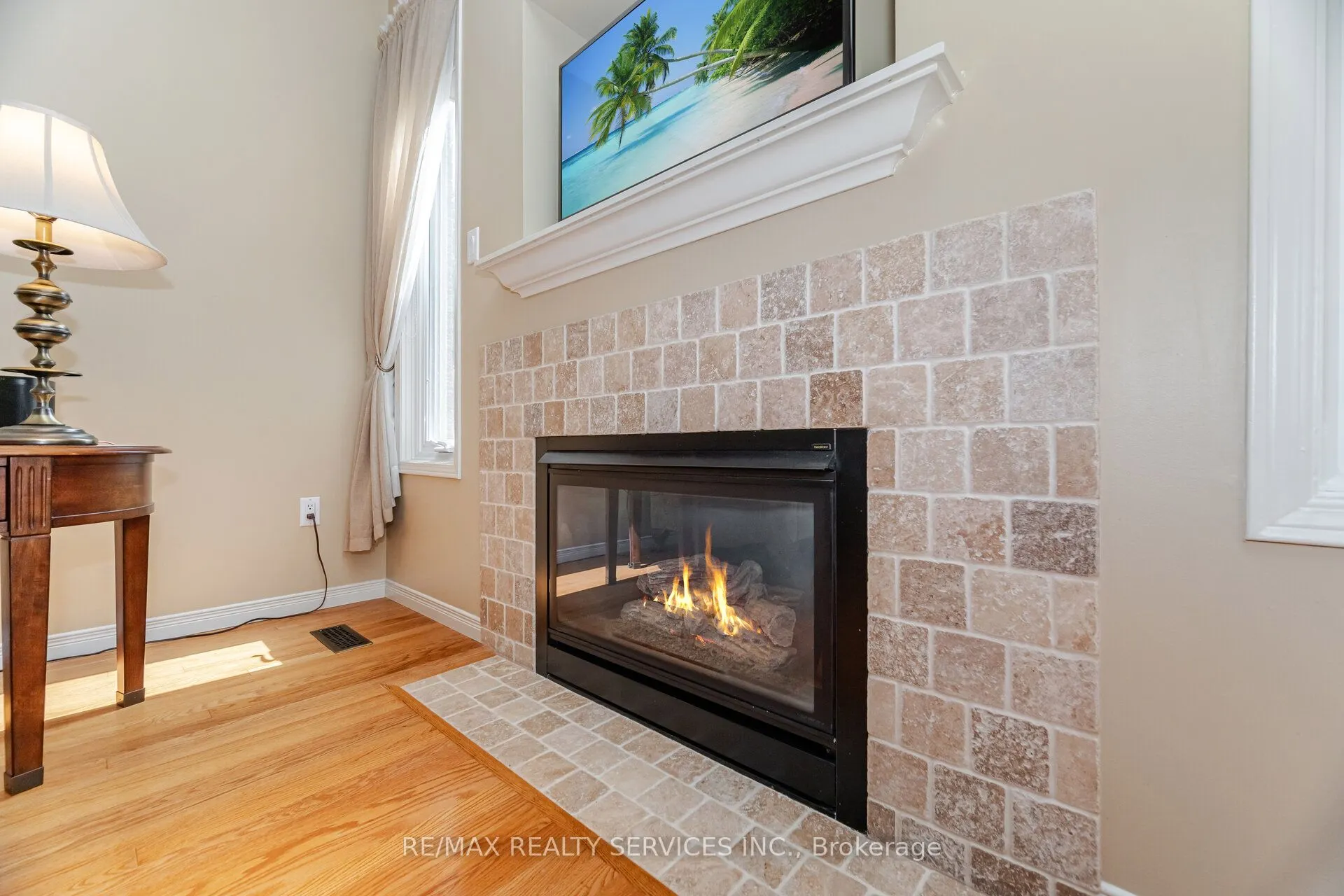 8 Inwood Place